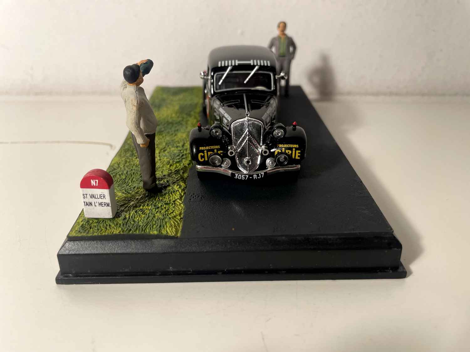 Citroën Traction 7 - Rally Paris/Monté-Carlo/Paris - La Nationale 7 - A rota azul (PARA Mr. COUTELLE)