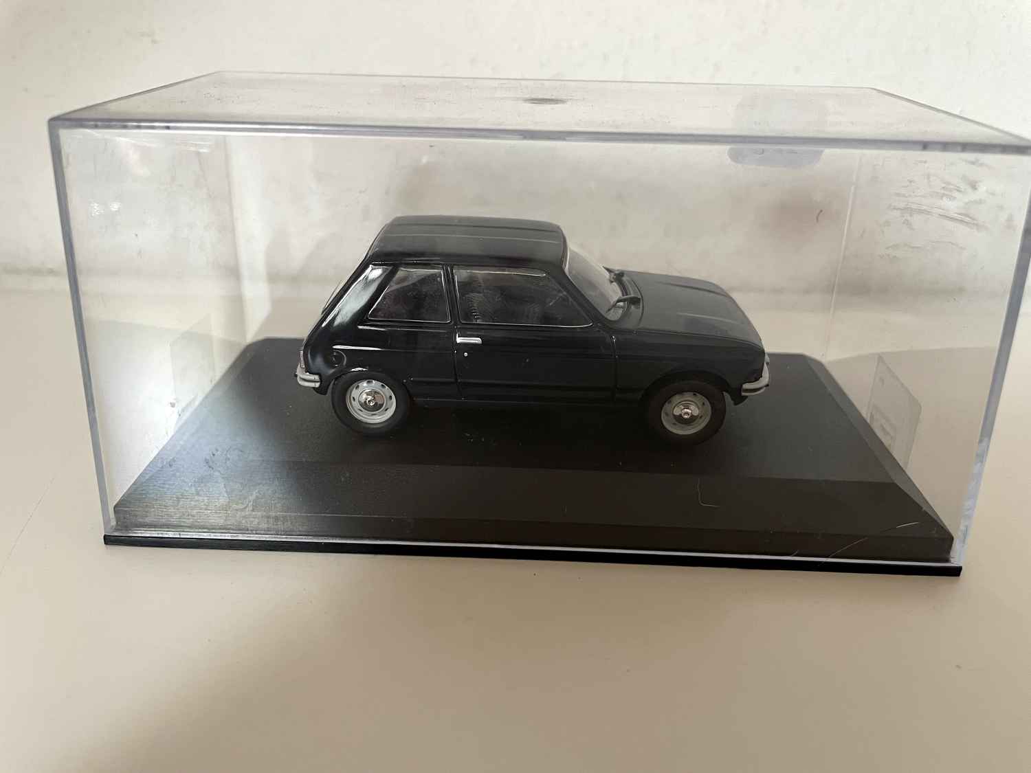 Schwaarze Citroën LNA vun 1981