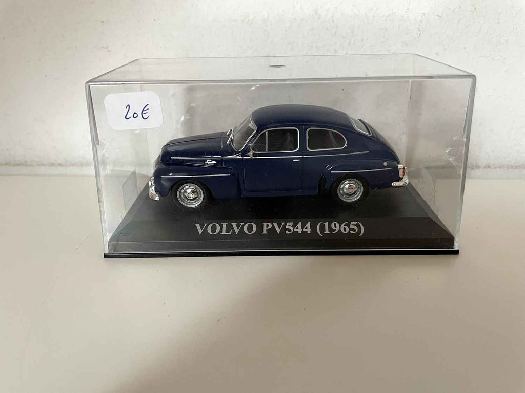 Volvo PV544 bleue de  1965
