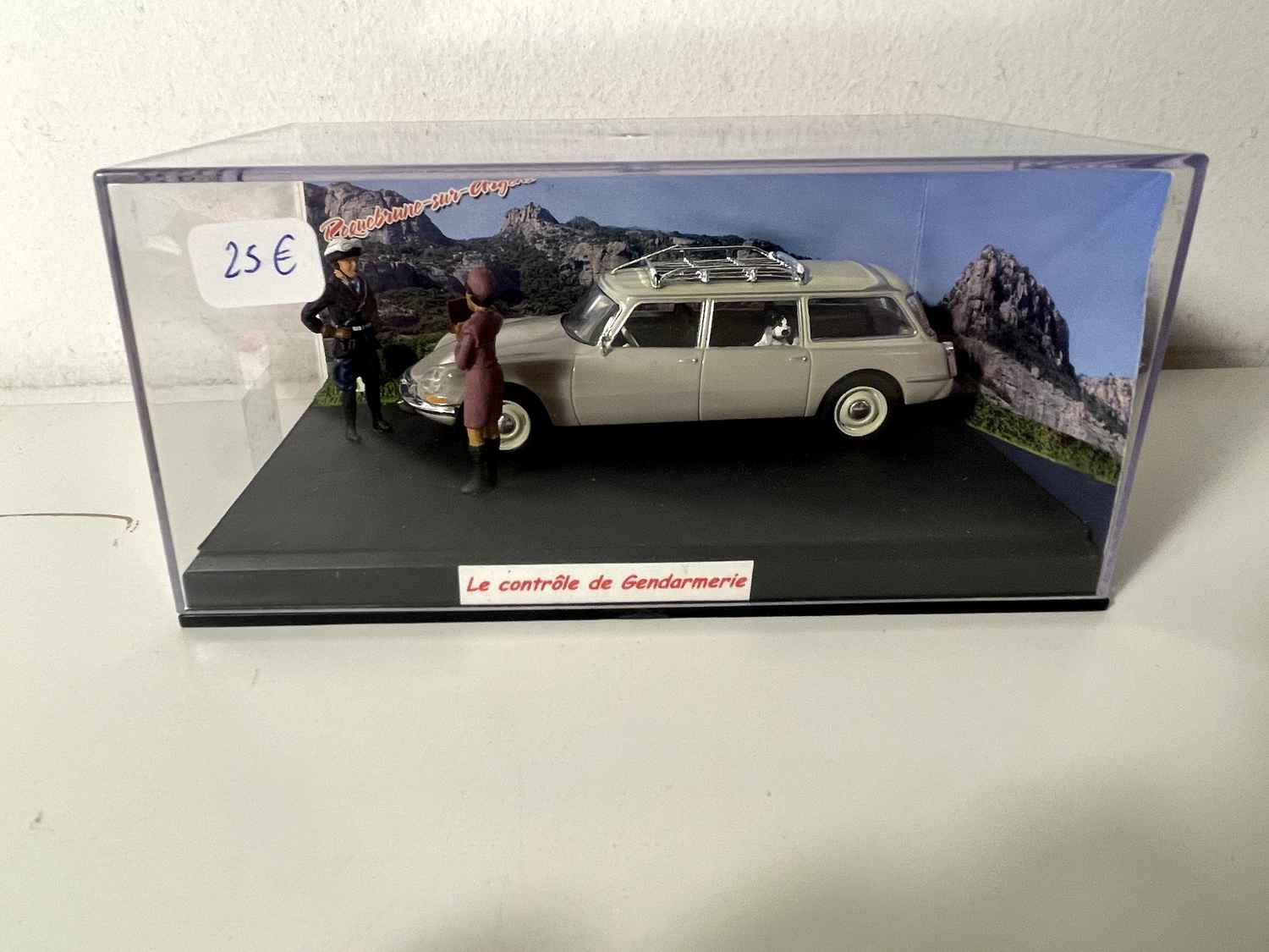 Citroën ID20 break grise - La Nationale 7 - d'blau Strooss