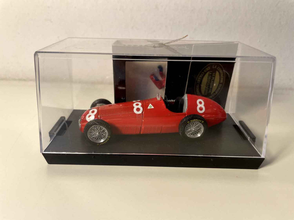 Alfa Romeo 159 czerwony numer 8 Grand Prix Francji 1951 (wyjątkowy samochód miniaturowy nr V1059)