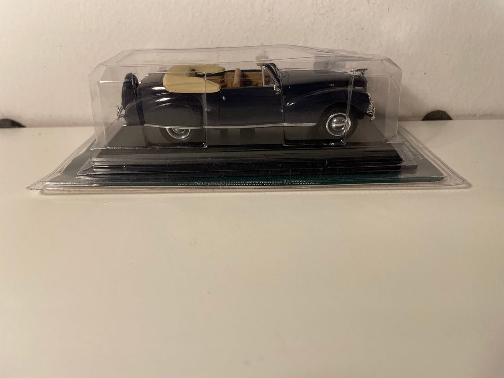 Dark Blue Lincoln Continental (American Car) - Del Prado