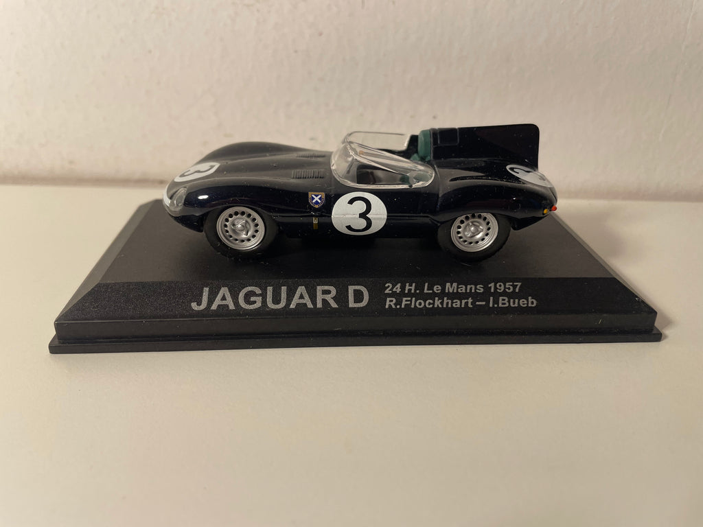 Jaguar D bleue très foncée numéro 3 - 24 heures du Mans de 1957 (blister)