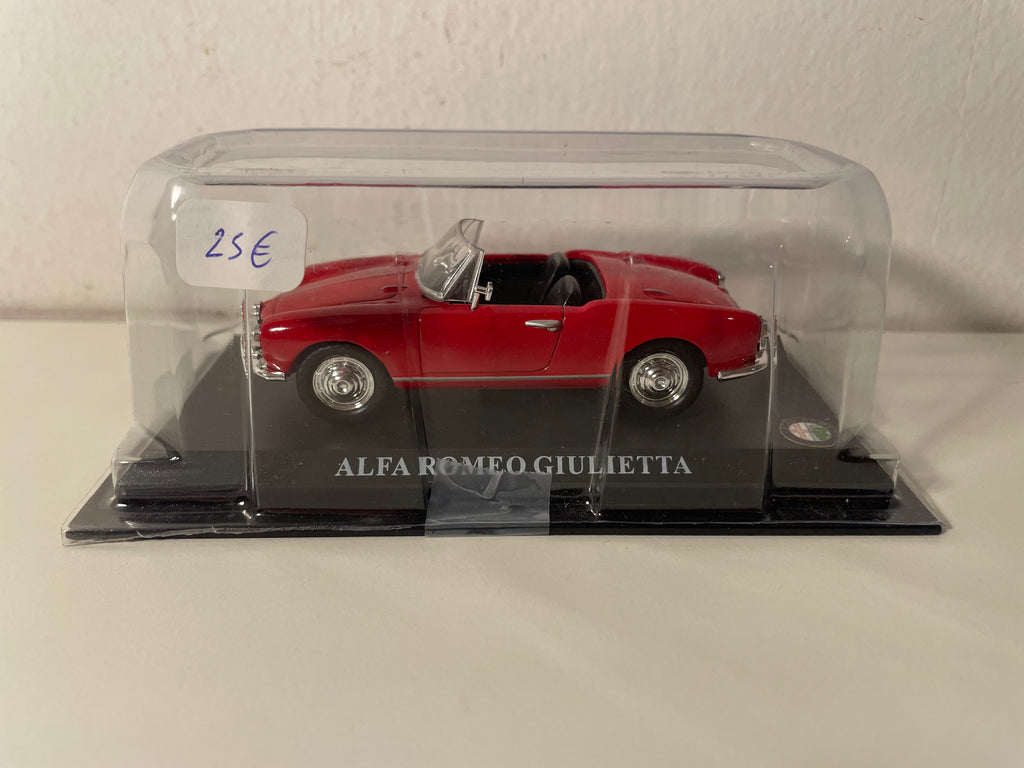 Alfa Romeo Giulietta czerwony kabriolet (Del Prado)