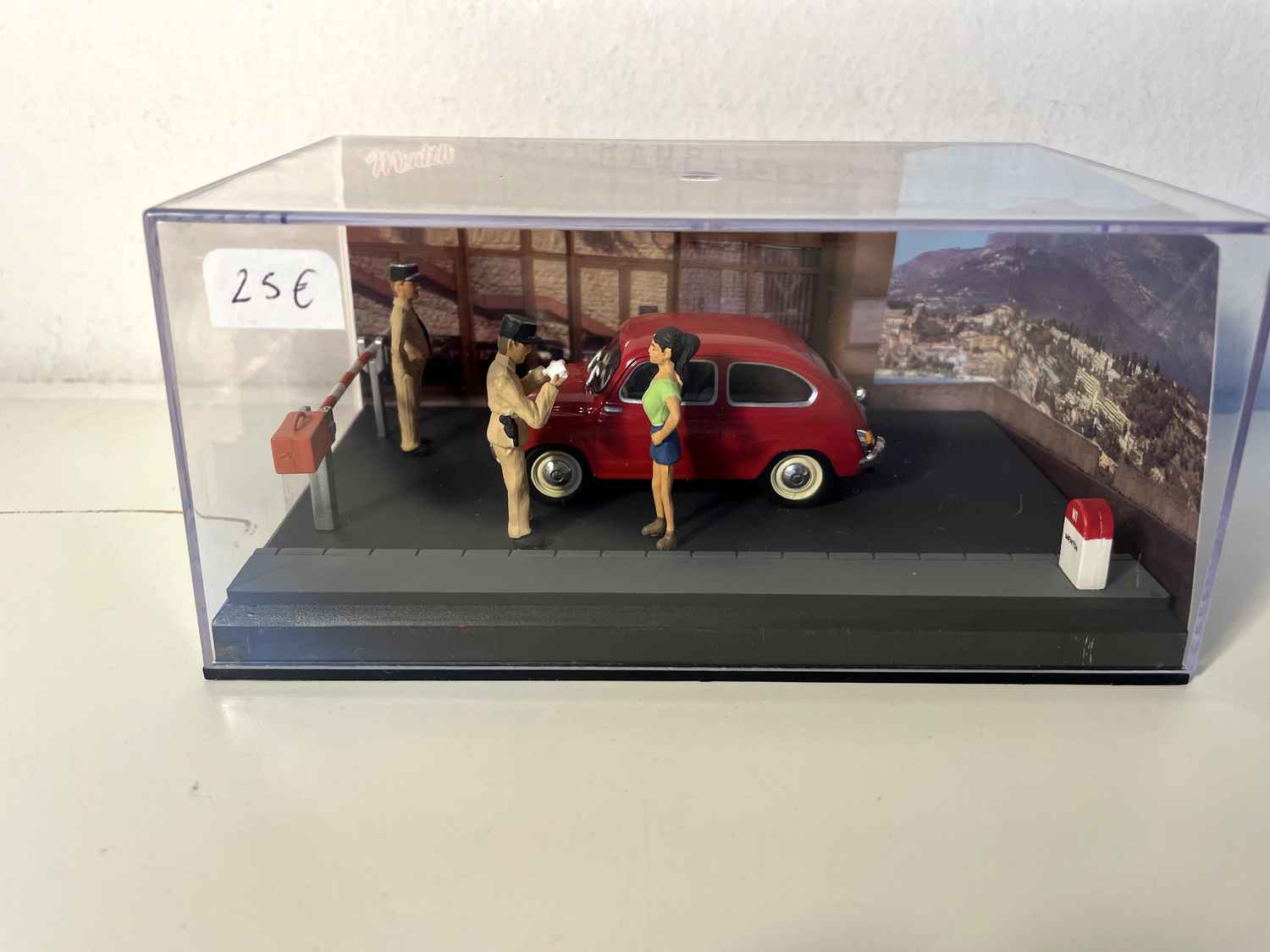 Fiat 600 vermelho - A Nacional 7 - a estrada azul