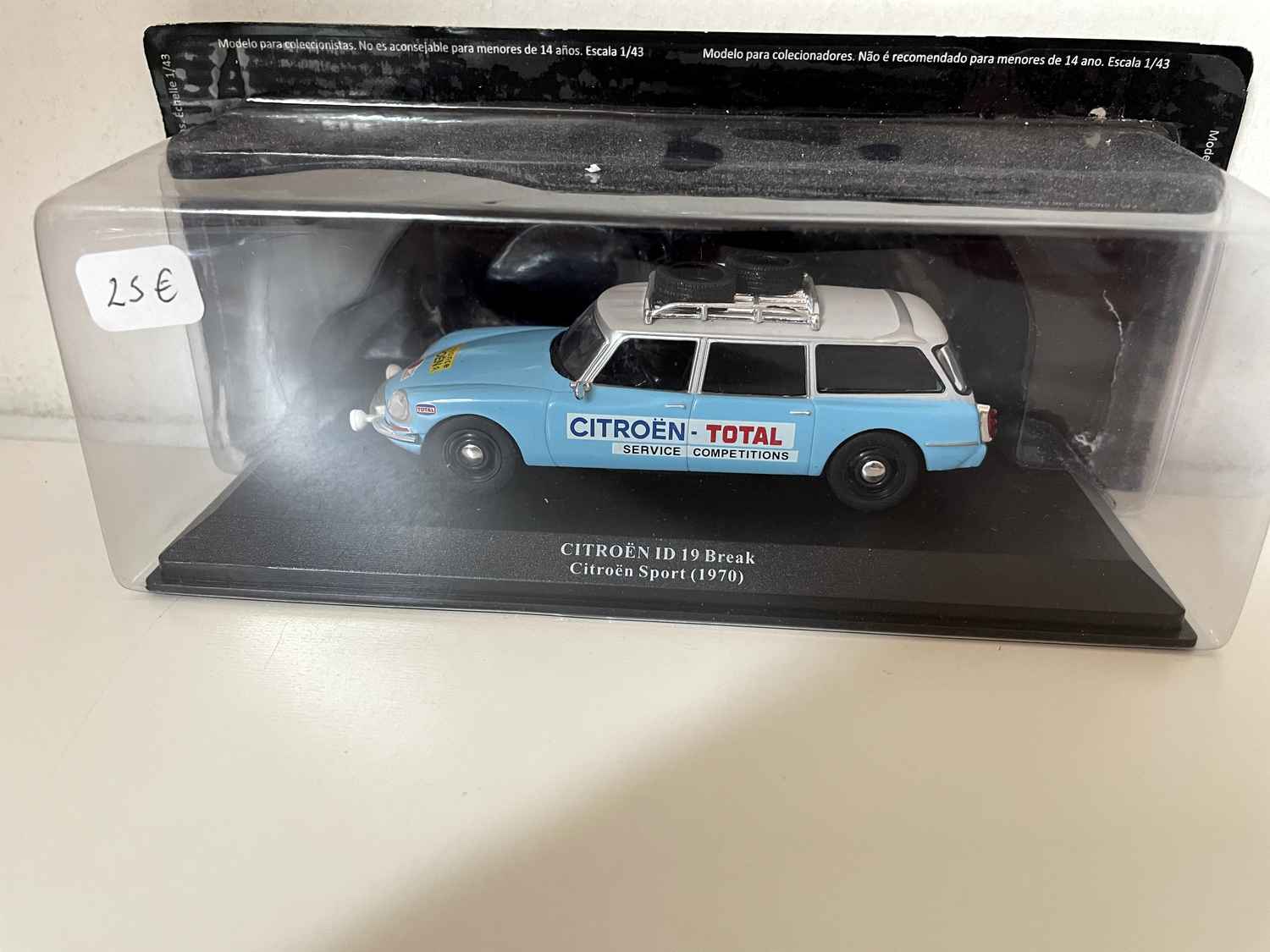 Citroën ID 19 Blue Break Sky und Grey Dach mit Galerie von 1979 - Citroën Sport