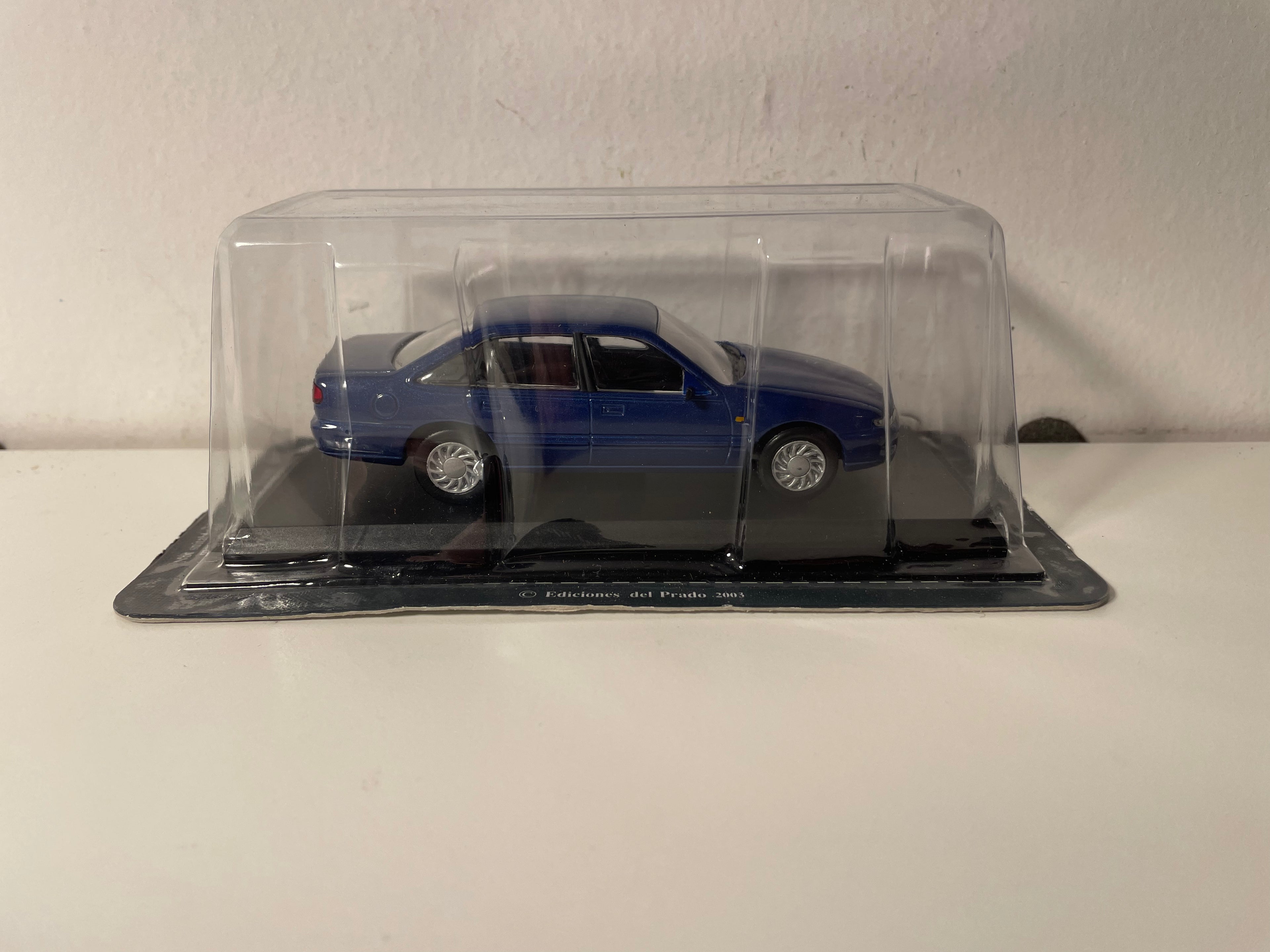 Holden VS Commodore bleue (voiture australienne) - Del Prado