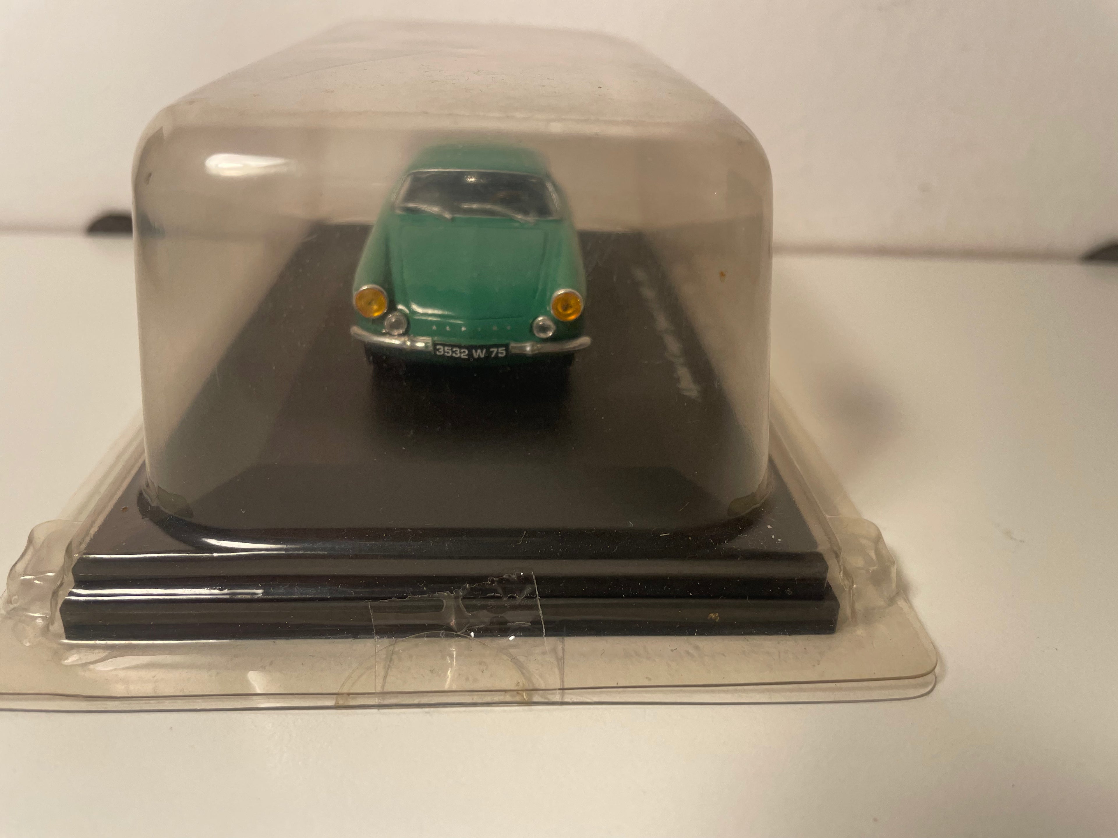 Renault Alpine coupé sport A108 zielony z 1959 roku (w blisterze)