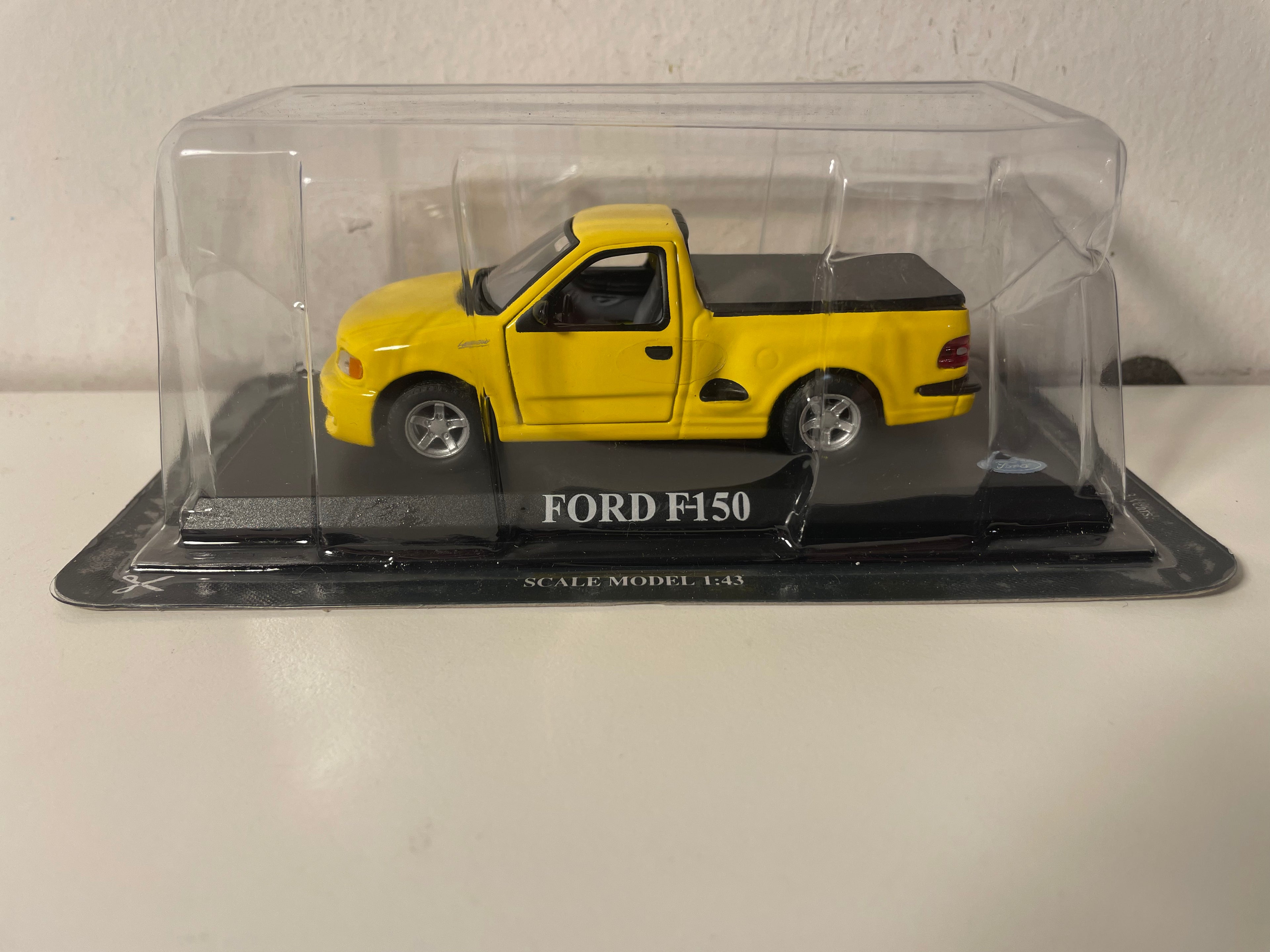 Ford F-150 jaune (voiture américaine) - Del Prado