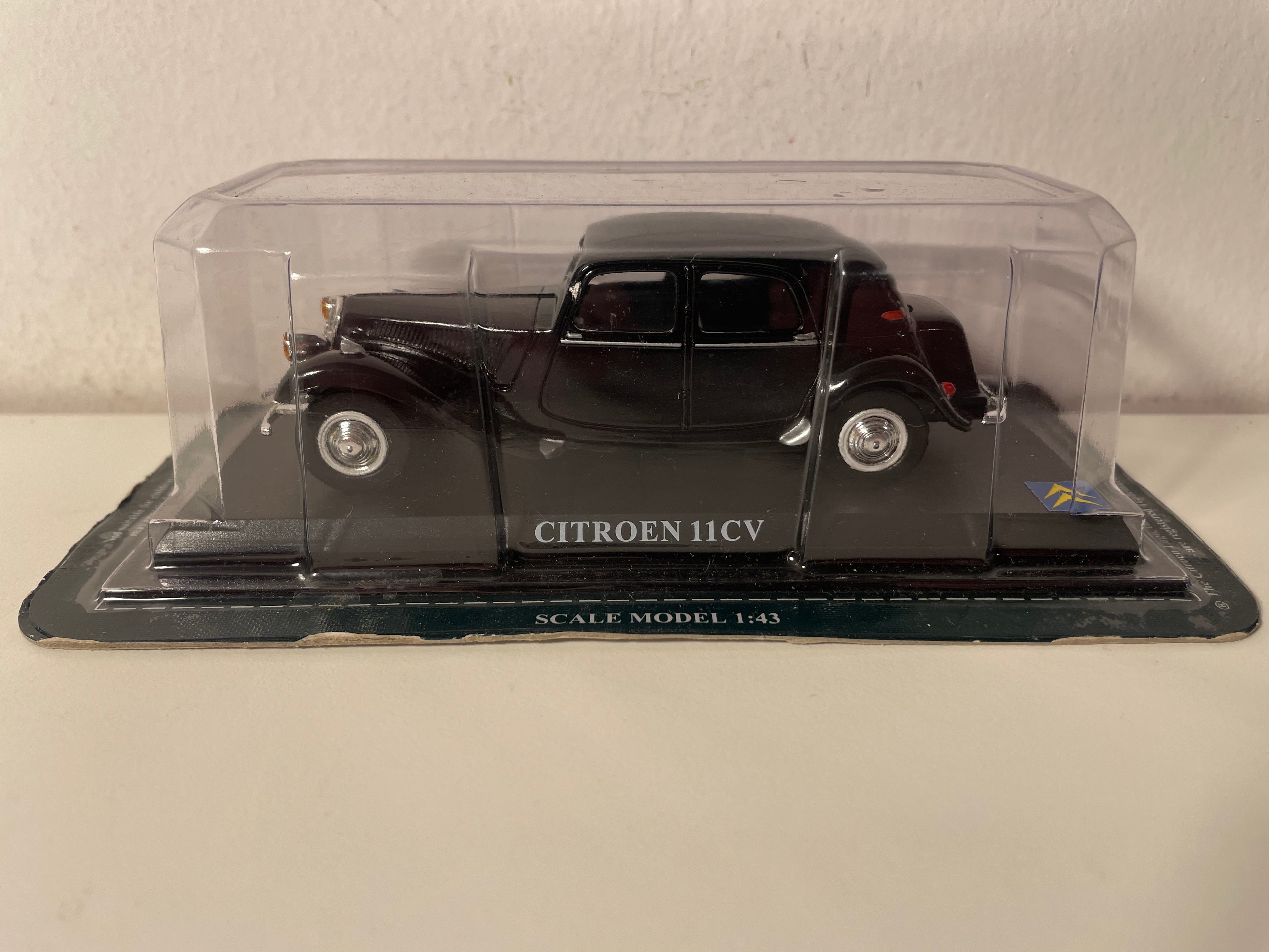Citroën traction 11CV noire - Del Prado