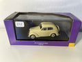Beige Renault Juvaquatre uit 1939
