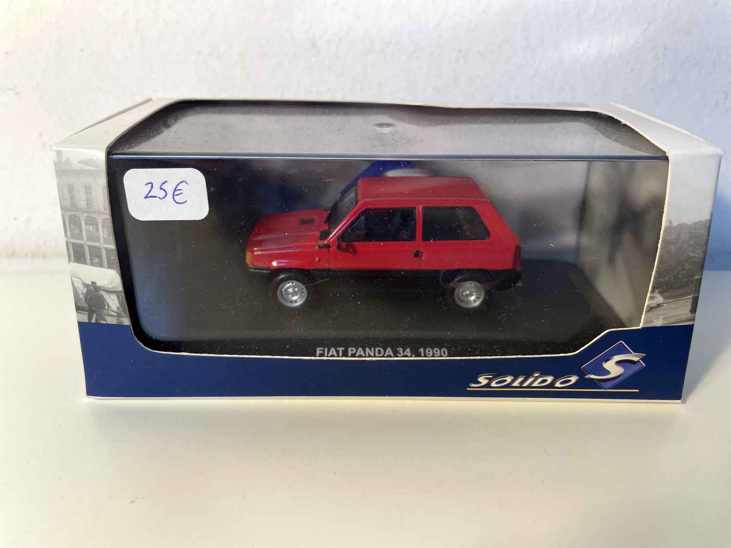 Czerwony Fiat Panda 34 z 1990r (Solido)