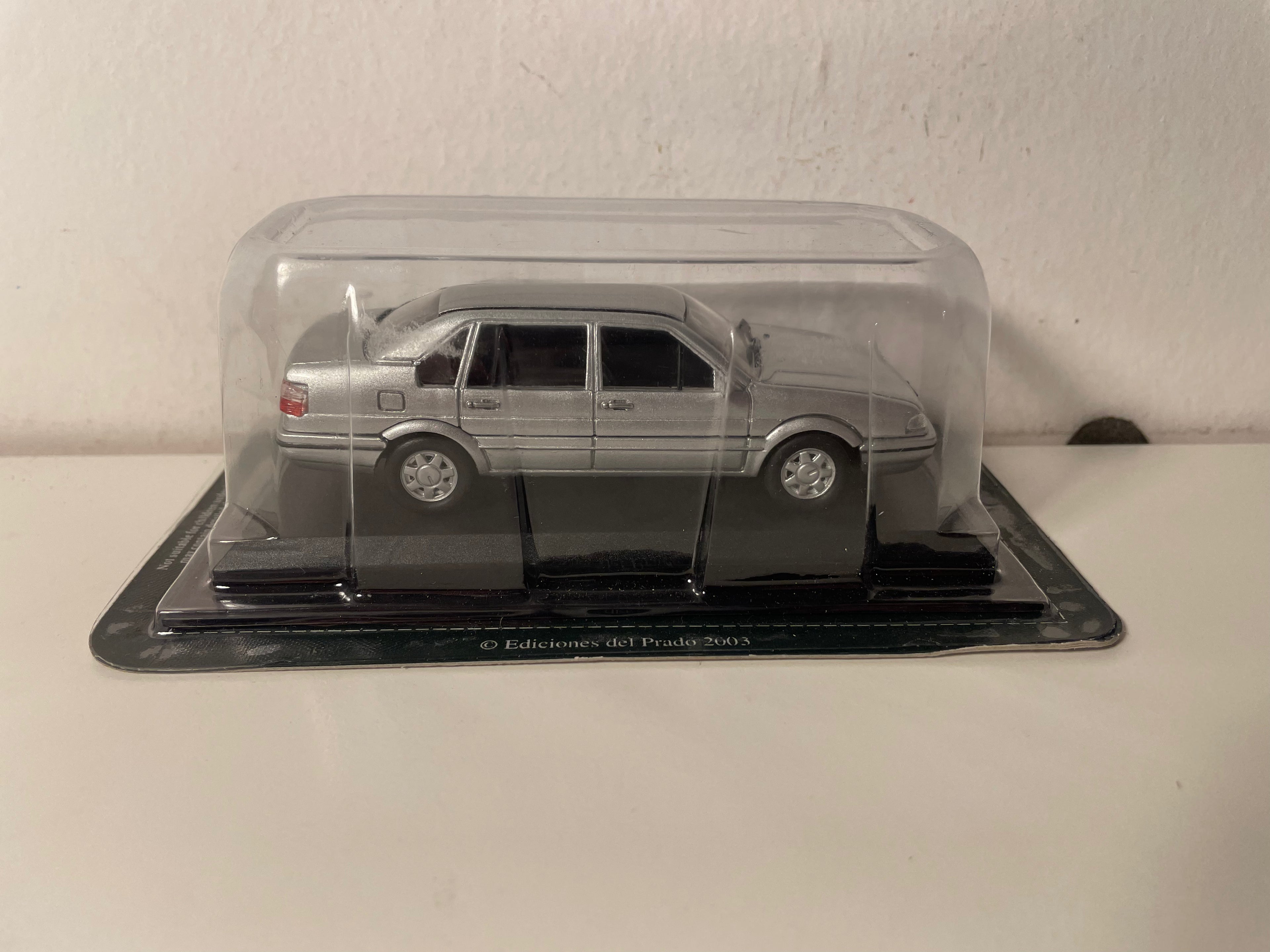 Volkswagen Shanghai Santana grise - Del Prado