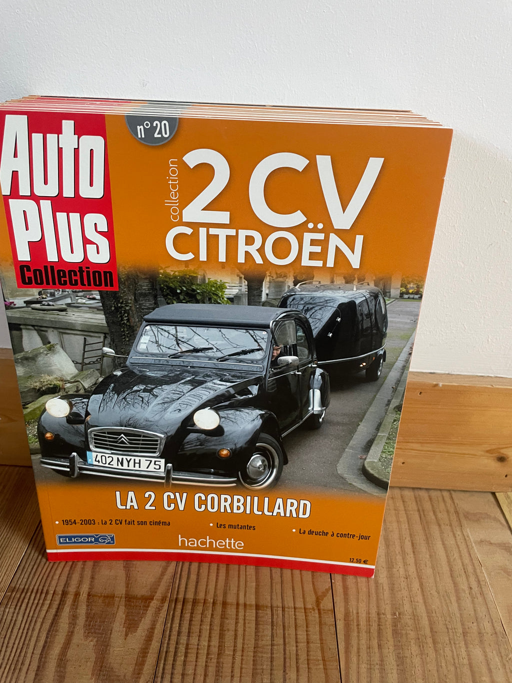 Fascicules sur les 2 CV Citroën (collection AUTO PLUS)