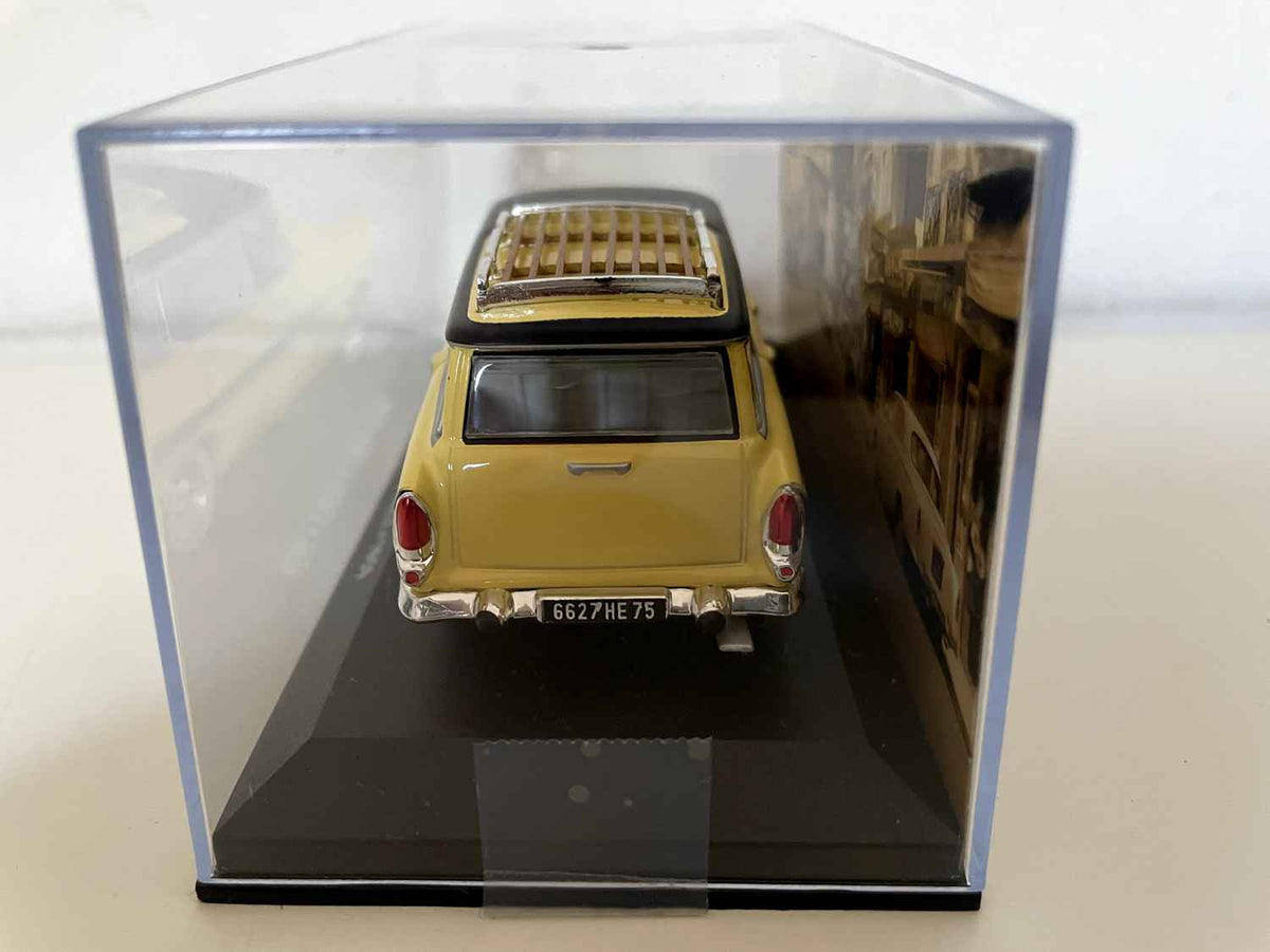 SIMCA Vedette Marly giel a schwaarz vun 1959