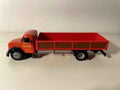 Camion rouge MAGIRUS DEUTZ MERKUR plateau de 1955 (A. Bonifay sur la porte)