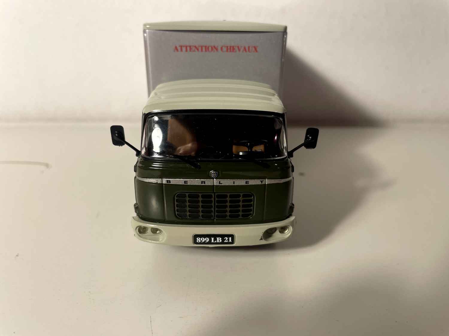 1967 BERLIET GBK Päerdstransportcamion "Centre hippique du Mont Feulson" (gro a ganz donkelgréng Camion)