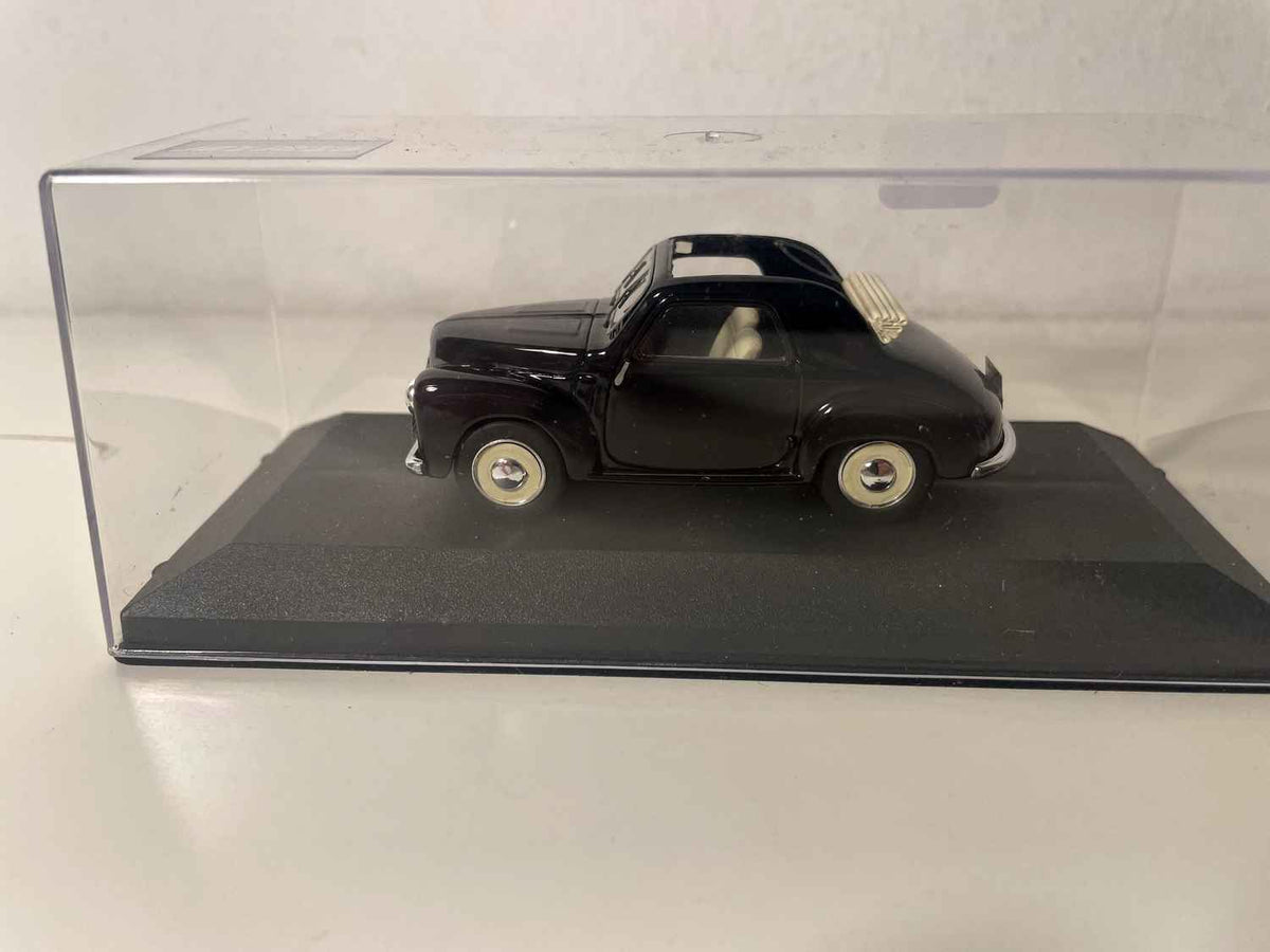 Czarna Simca 6 z 1948 roku (listwa prowansalska)