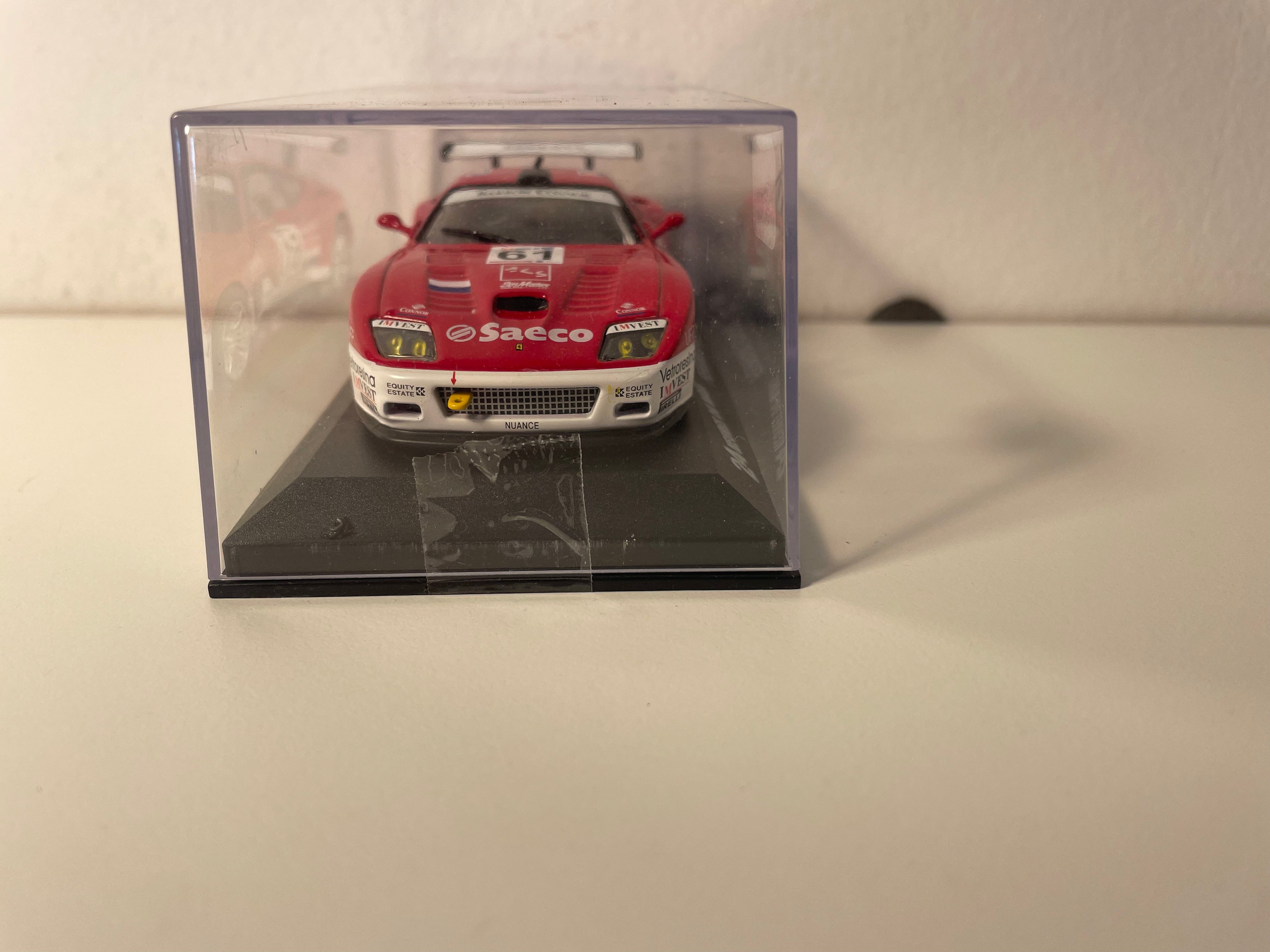 Rood-witte Ferrari 575GTC nummer 61 (24 uur van Le Mans 2004)