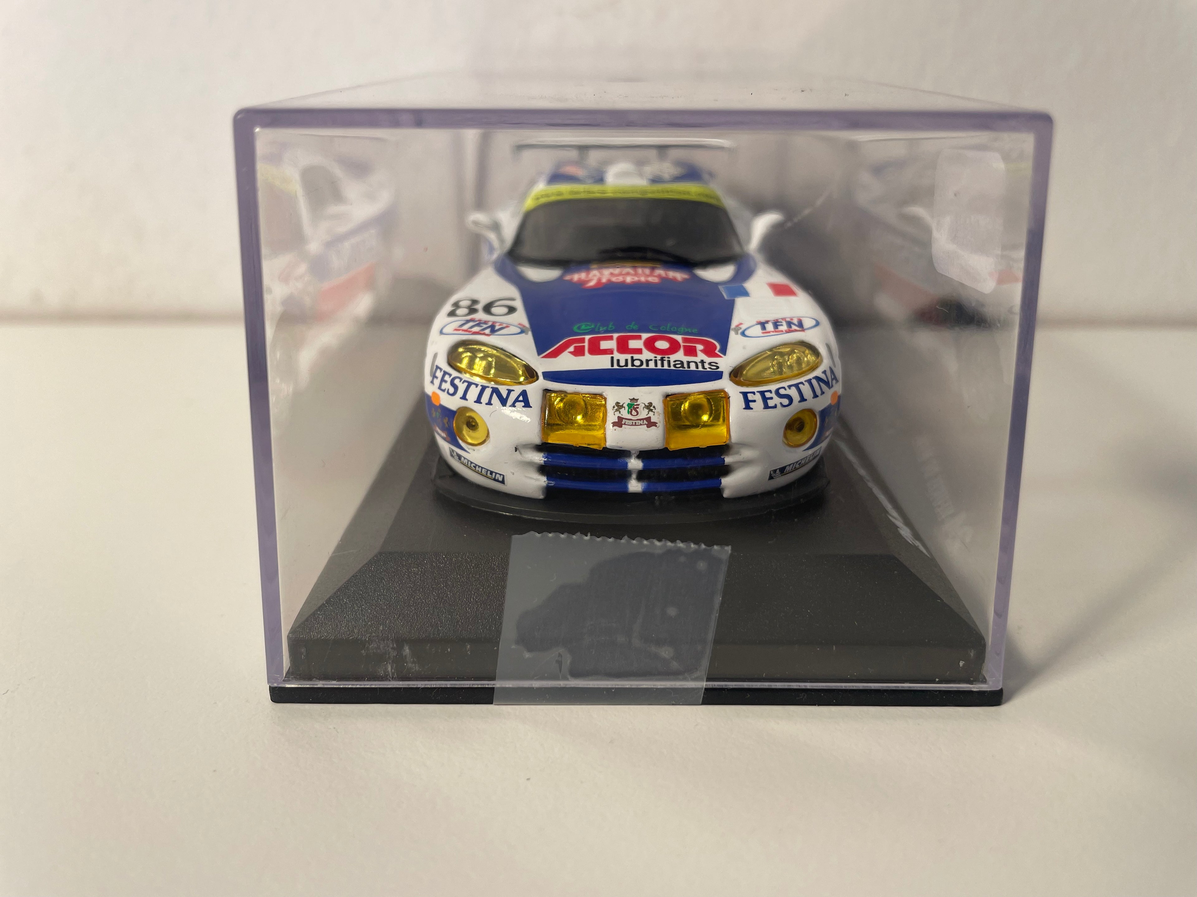 Chrysler Viper gts-r blu, bianco e rosso numero 86 - 24 ore di Le Mans 2003