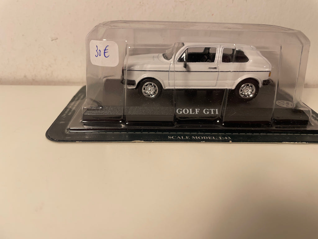 Volkswagen Golf GTI blanche - Del Prado
