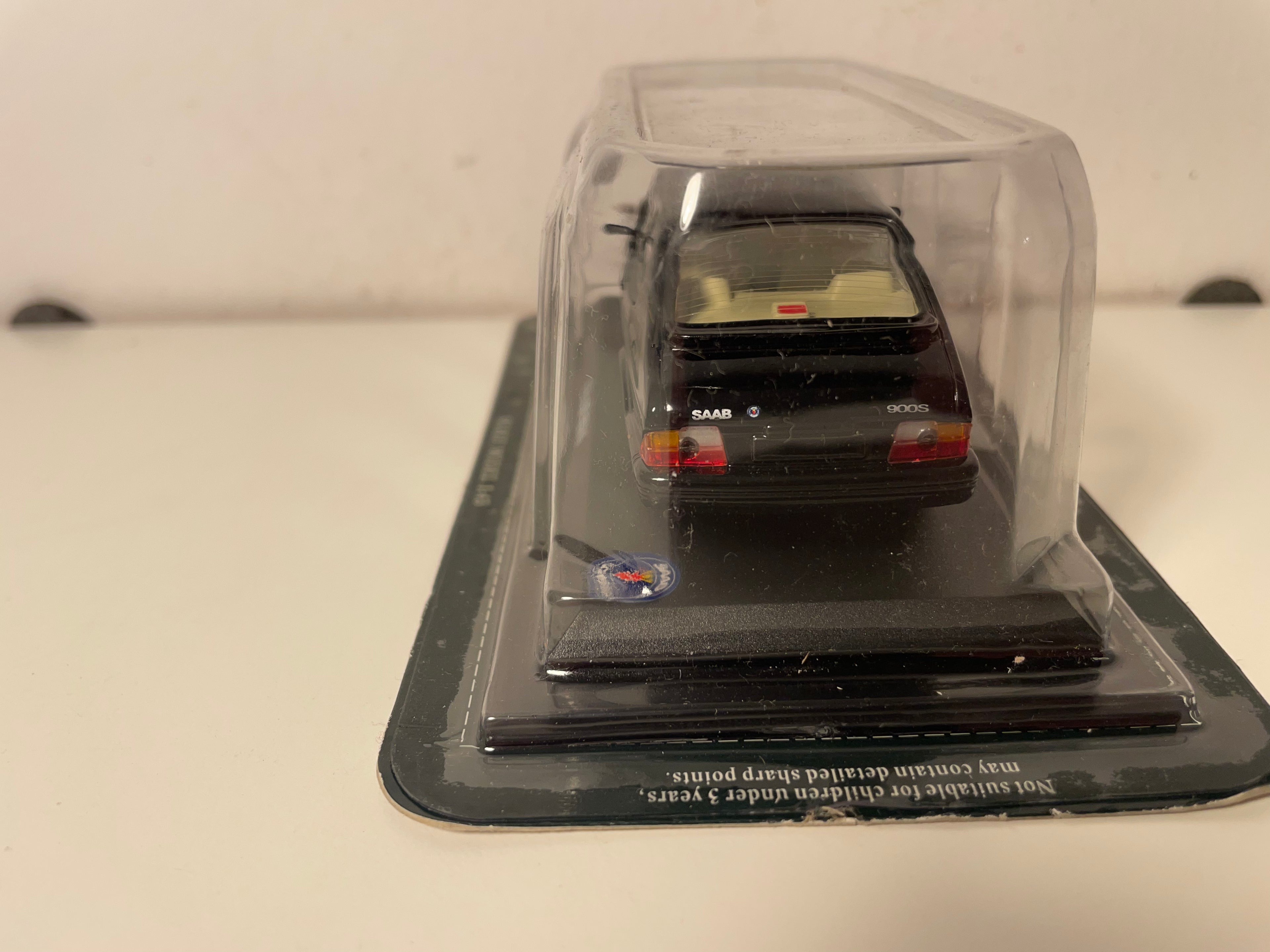Saab 900S noire - Del Prado
