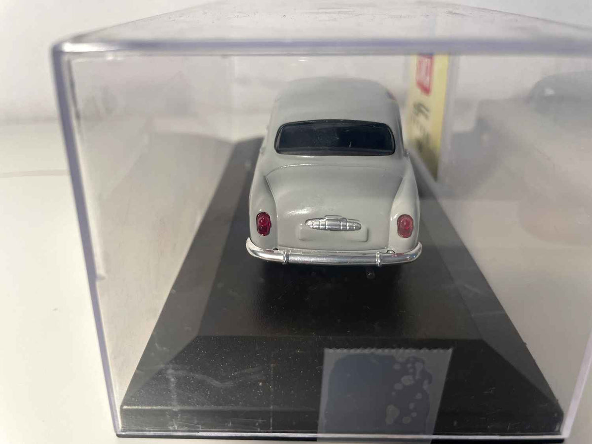 1954 Norev szary Simca Aronde (samochód dodany do bazy)