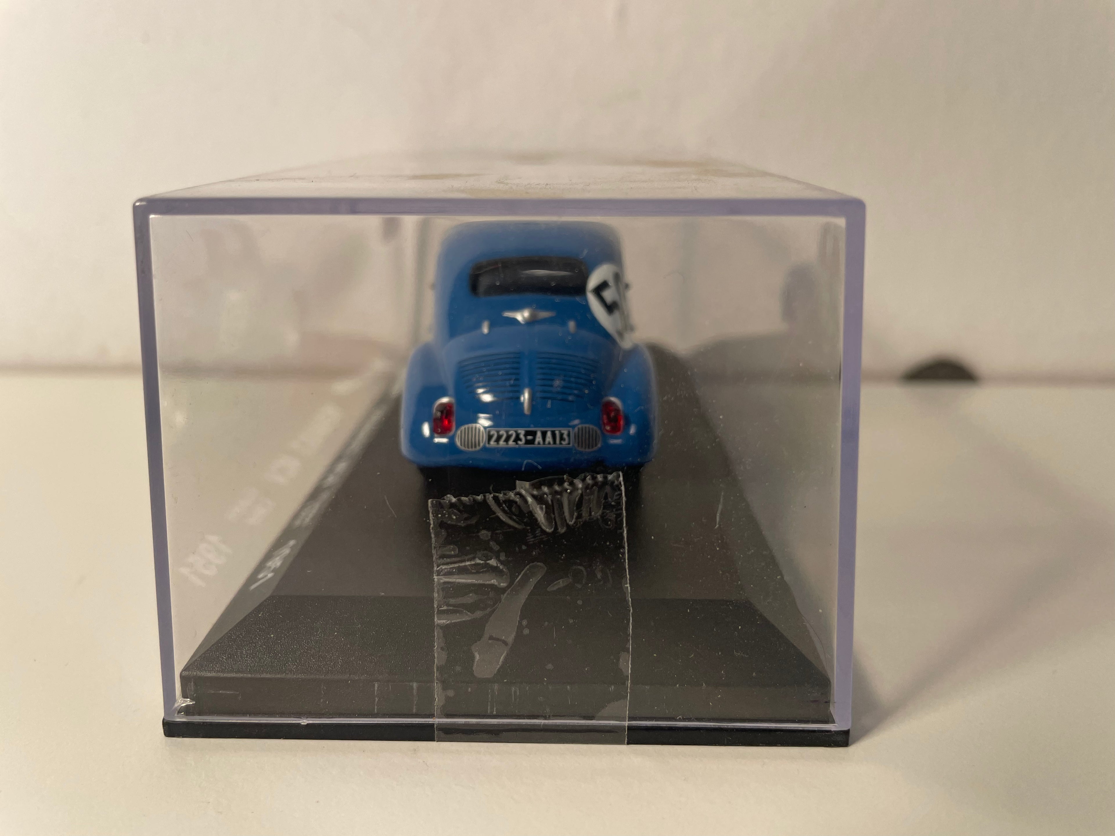 Renault 4 CV blaue Nummer 50 - 24 Stunden von Le Mans 1951