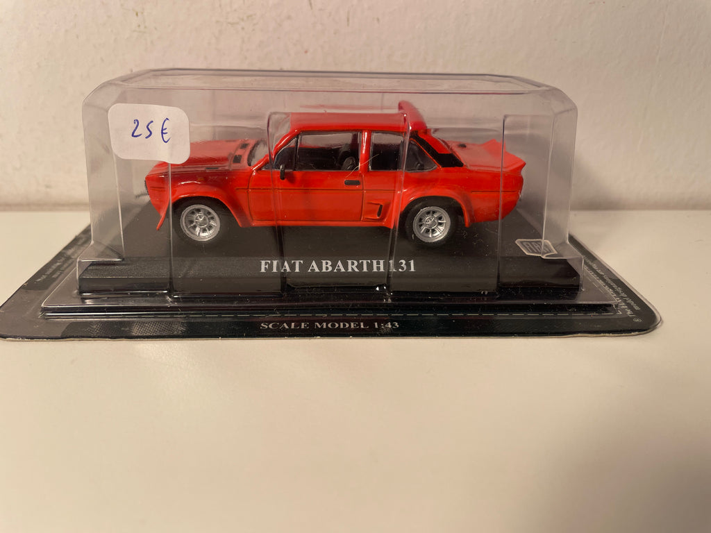 Fiat Abarth 131 rouge (tendance rouge orangé) - Del Prado