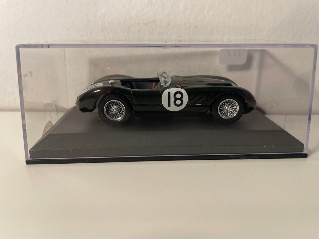 Jaguar XK120C verde scuro numero 18 (24 Ore di Le Mans 1953)