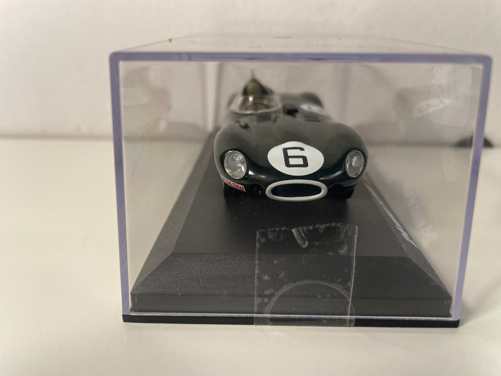 Jaguar D verte très foncée numéro 6 - 24 heures du Mans de 1955