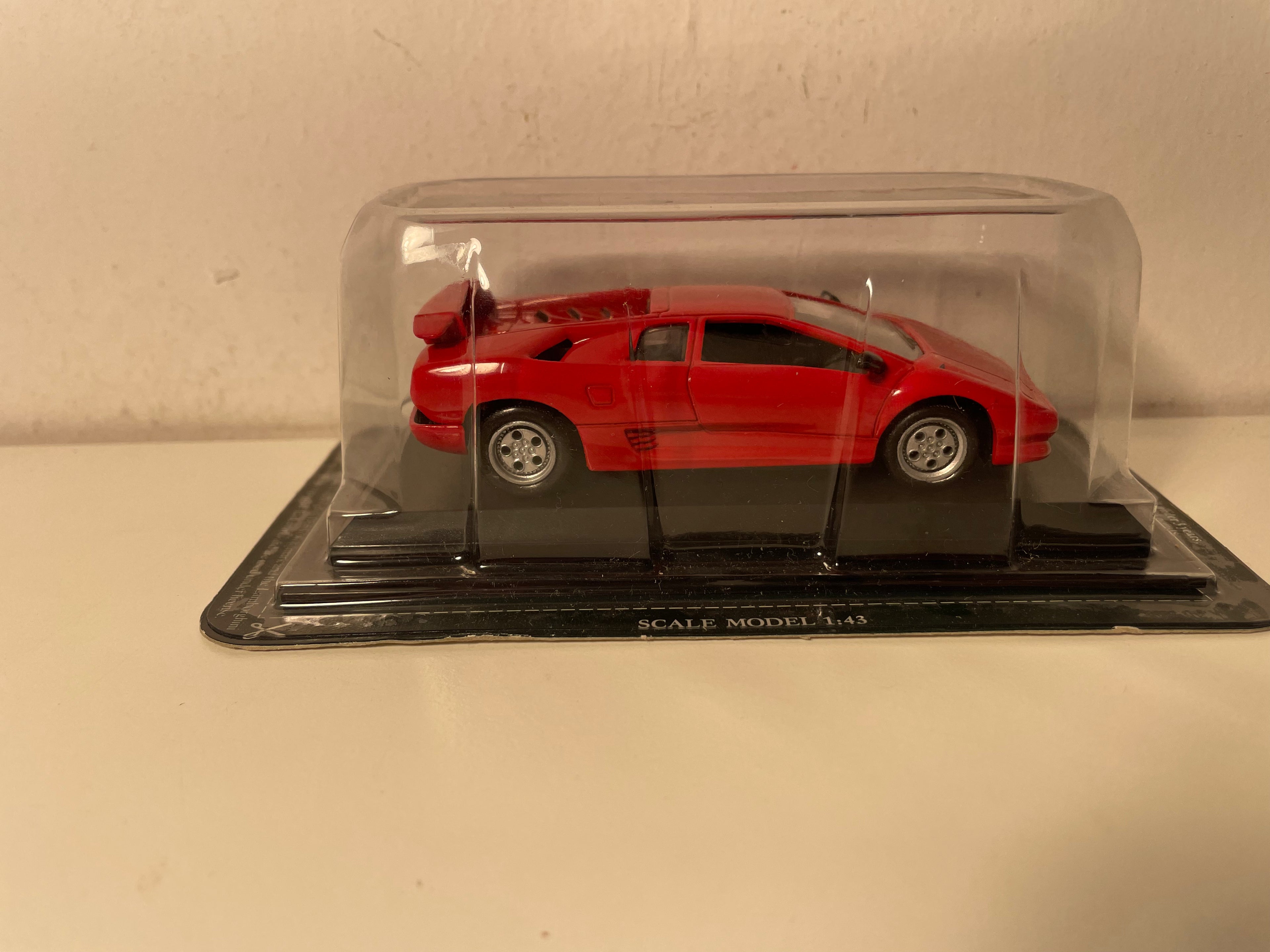 Lamborghini Diablo rouge - Del Prado