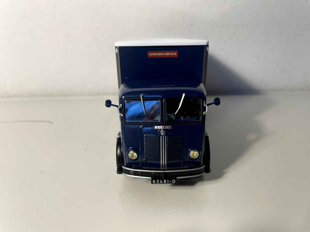 Camion trasporto cavalli Berliet GLA/GLB (camion blu)