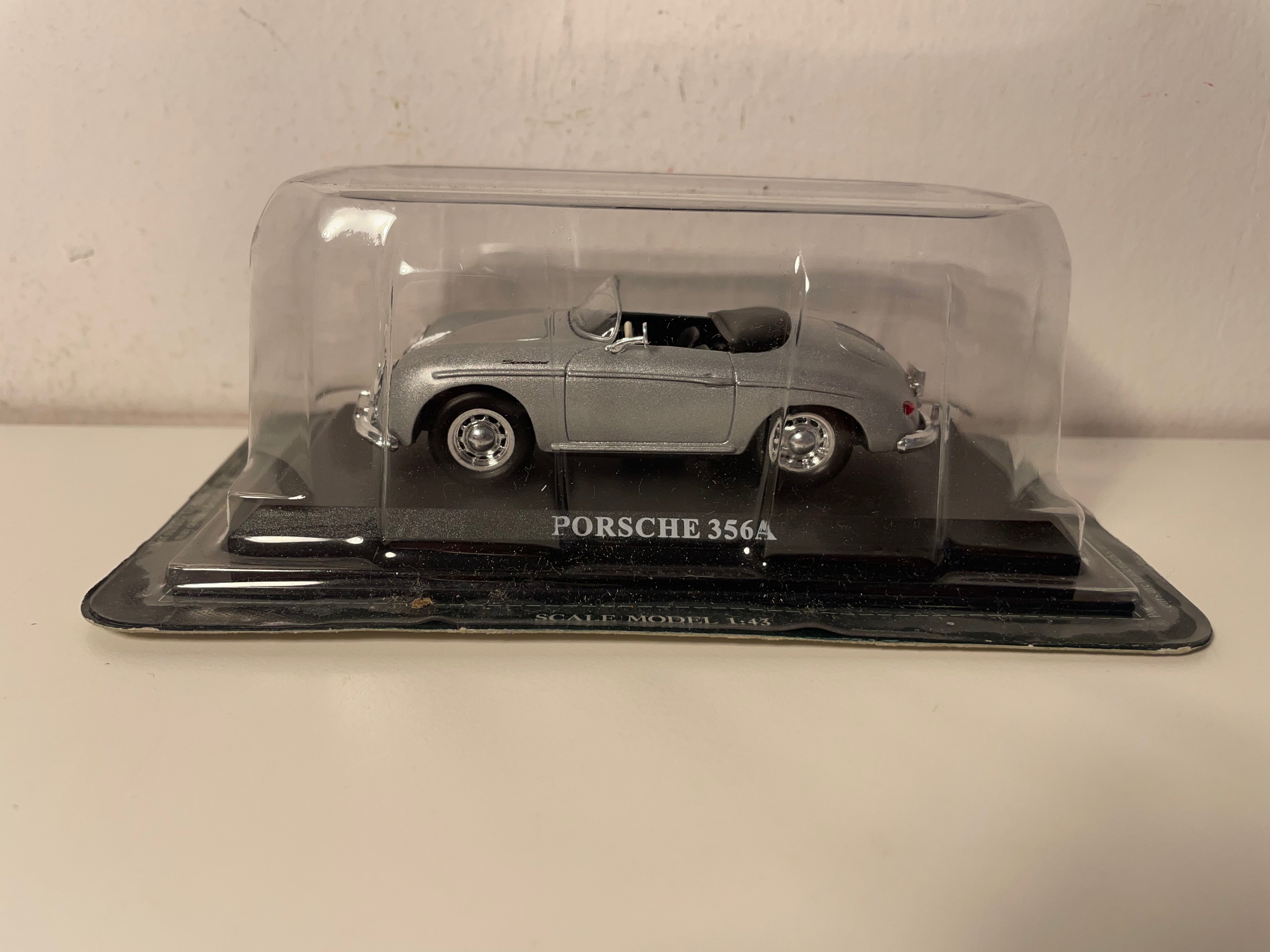 Szary Porsche 356A