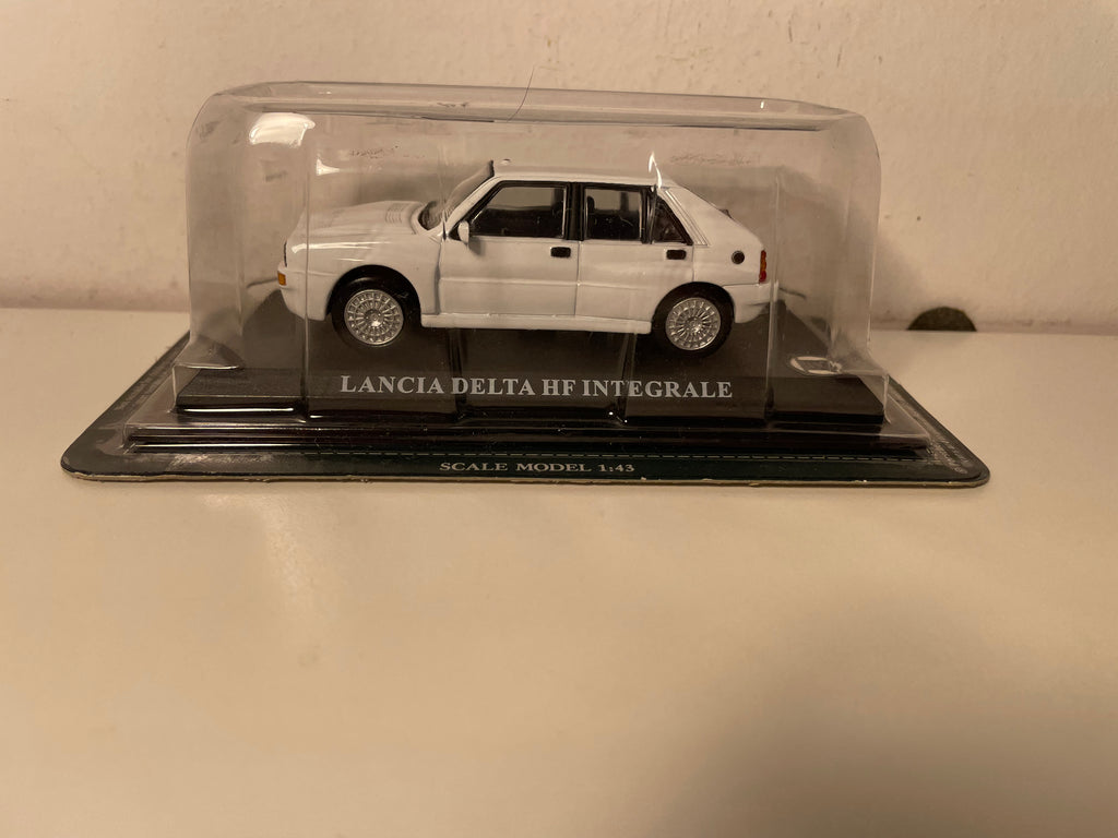 Lancia Delta HF Intégrale blanche - Del Prado