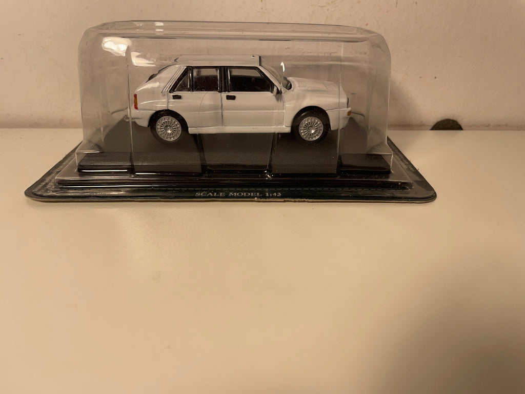 Lancia Delta HF Intégrale blanche - Del Prado