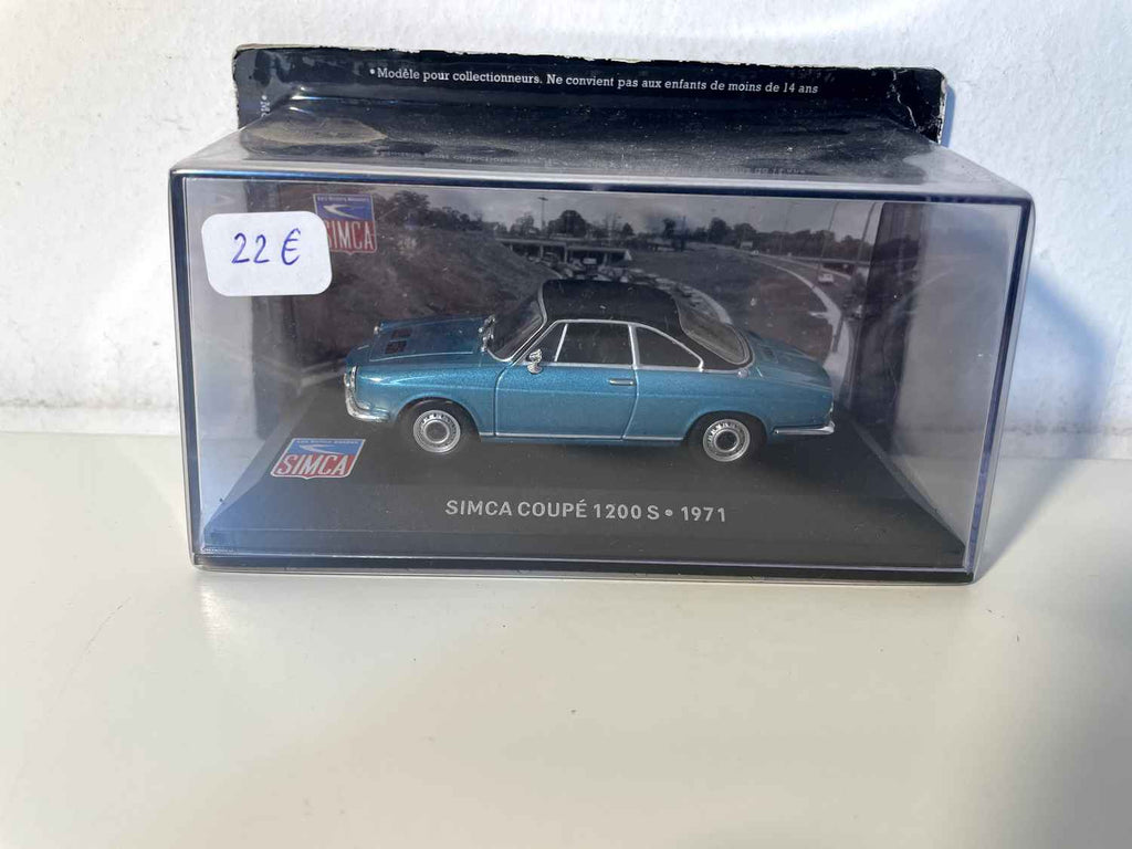 Blue SIMCA Coupé 1200S aus 1971