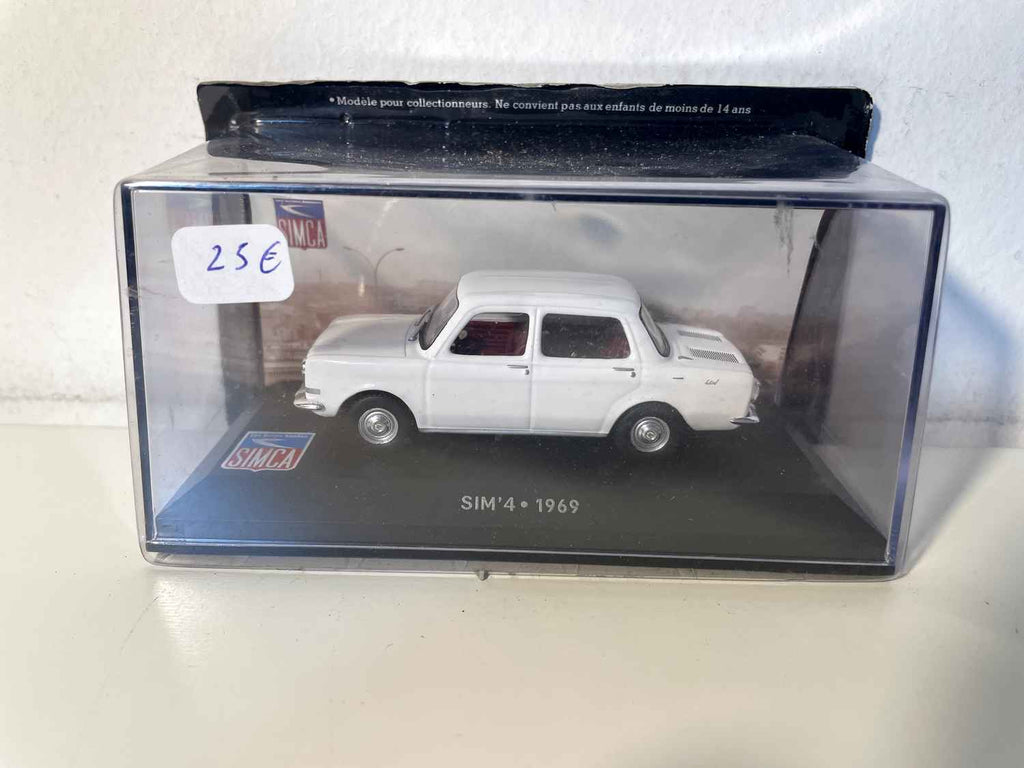 Wäissen Simca Sim'4 vun 1969