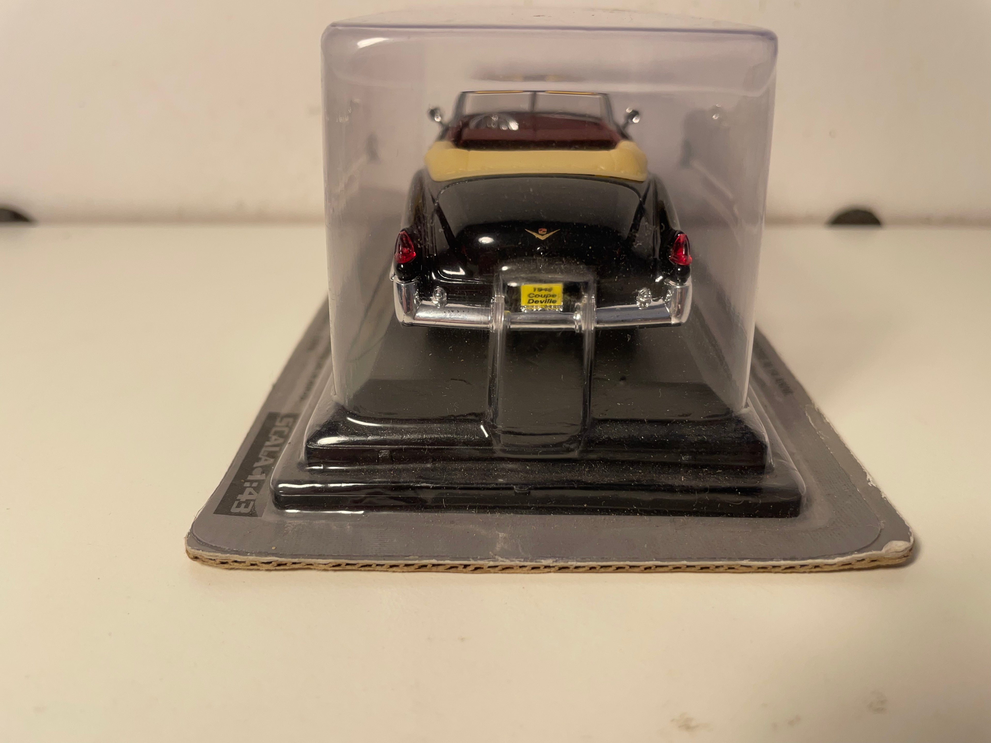 1949 Black Cadillac Coupe de Ville (amerikanesch Auto)