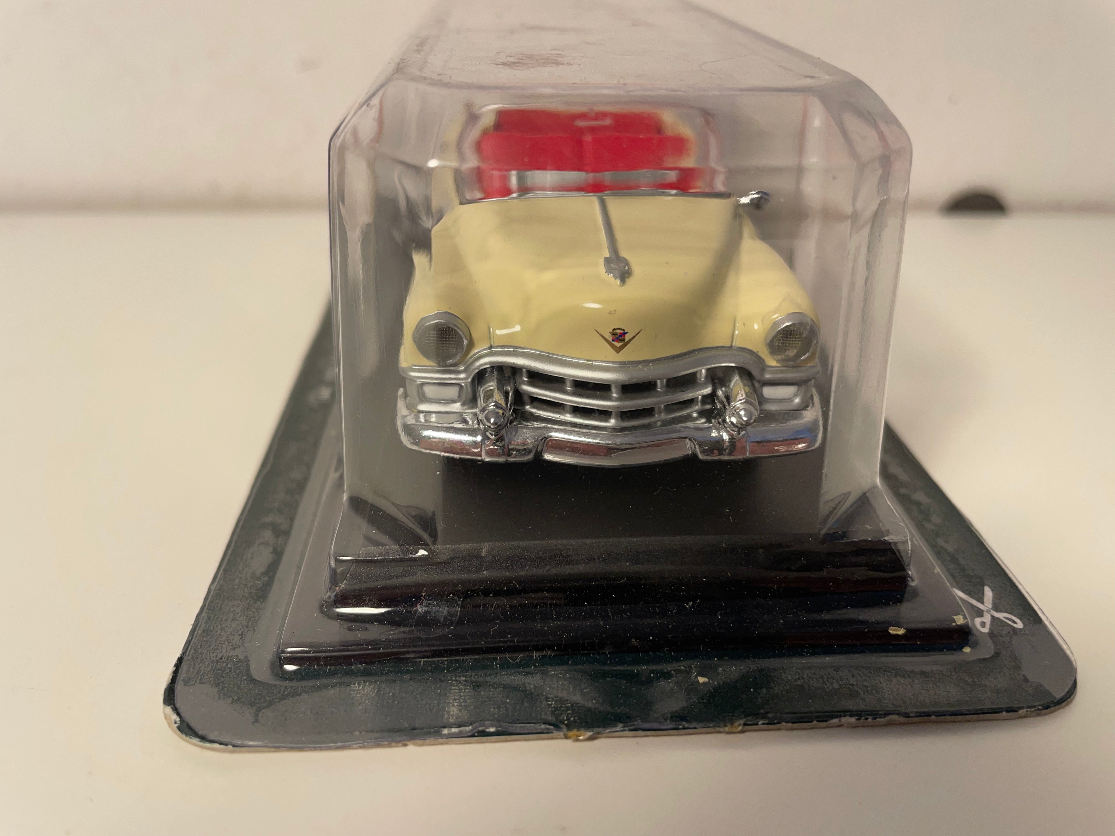 Cadillac Eldorado beige (voiture américaine) - Del Prado