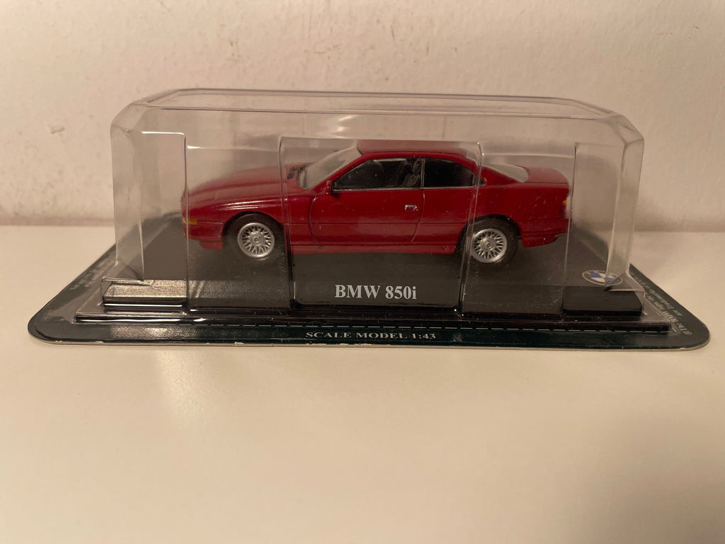 BMW 850i rouge foncée/bordeaux - Del Prado