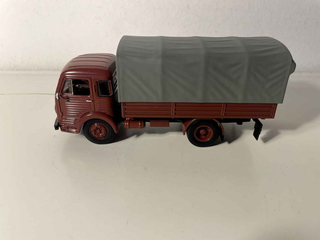 Bruine Simca Cargo vrachtwagen met zeildoek (Frankrijk 1955)