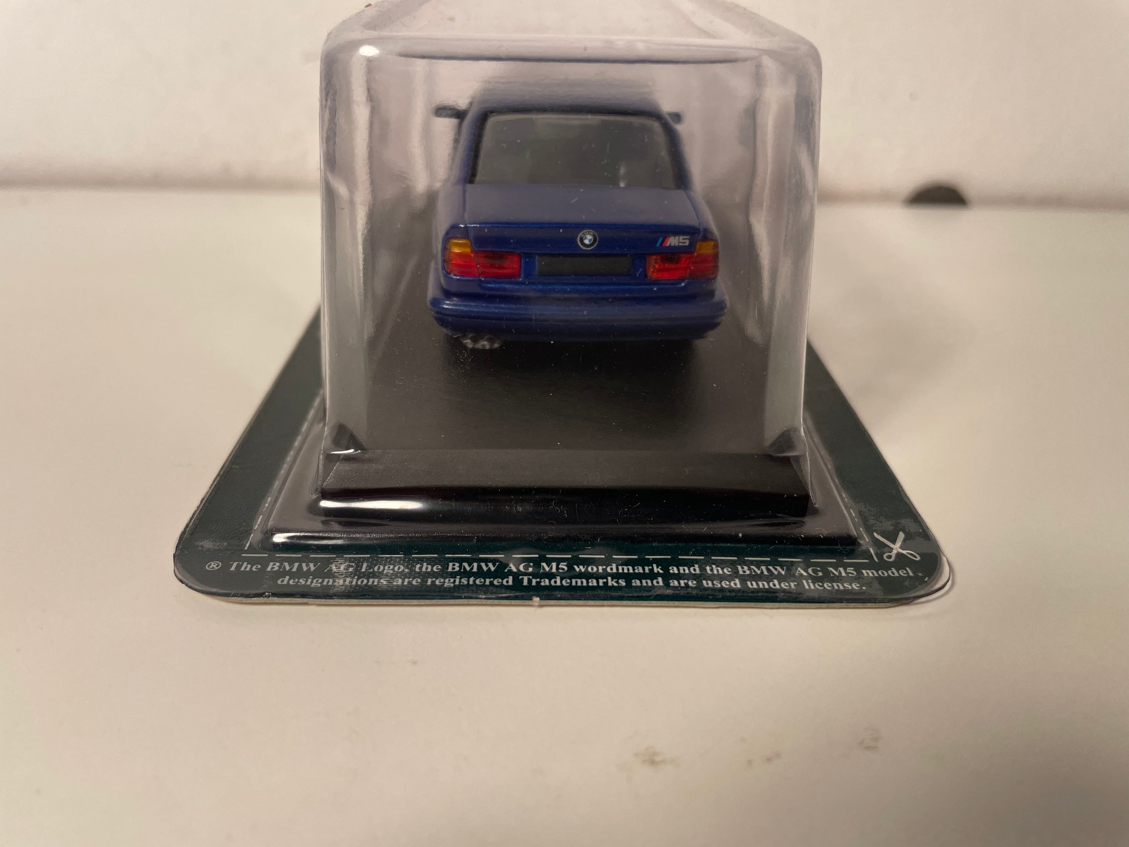 BMW M5 bleue - Del Prado