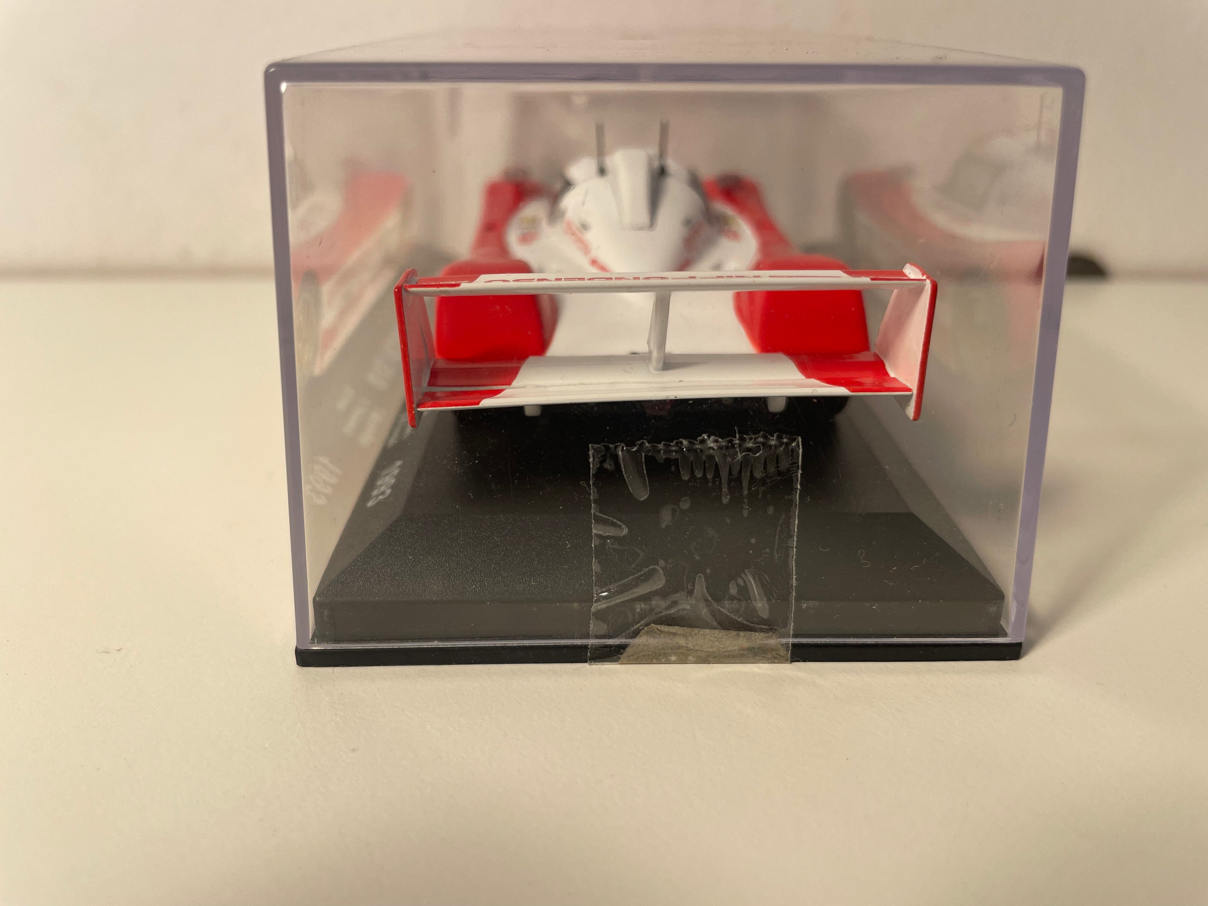 Toyota TS10 rojo y blanco número 38 (24 Horas de Le Mans de 1993)