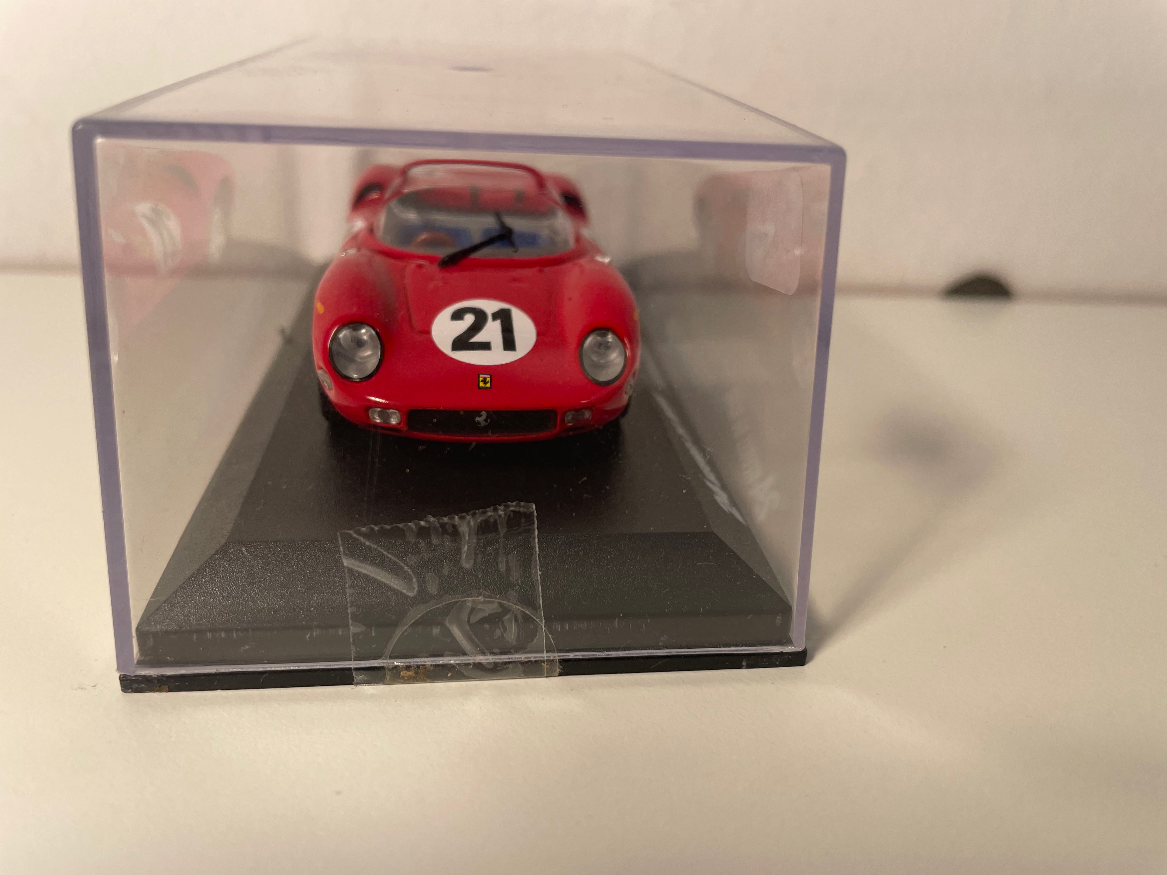 Ferrari 250P rojo número 21 - 24 horas de Le Mans de 1963