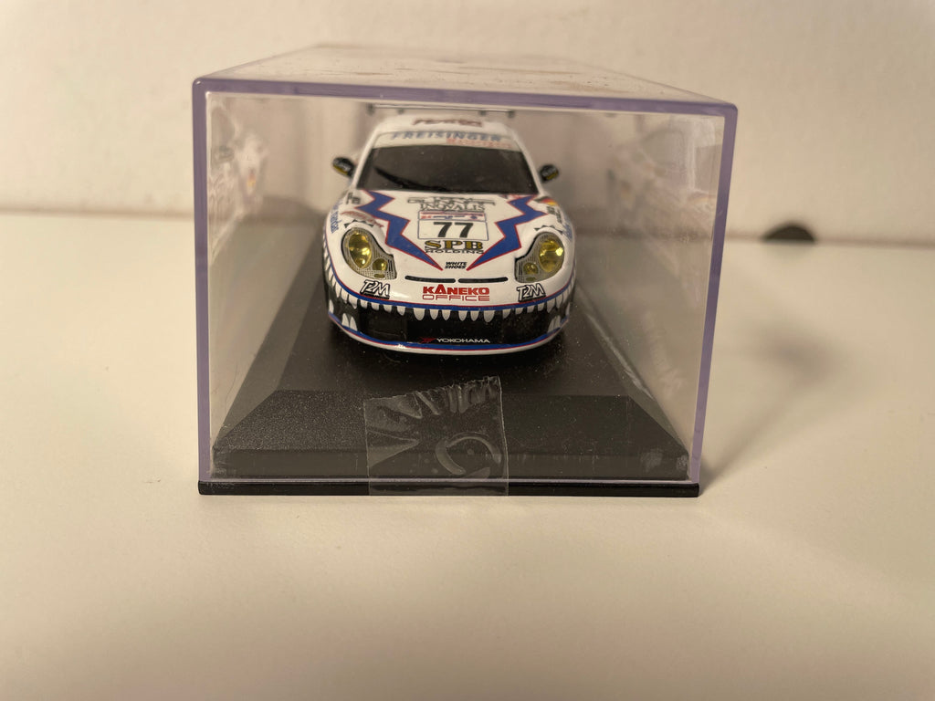 Porsche 911GT3 bianca numero 77 - 24 ore di Le Mans del 2001