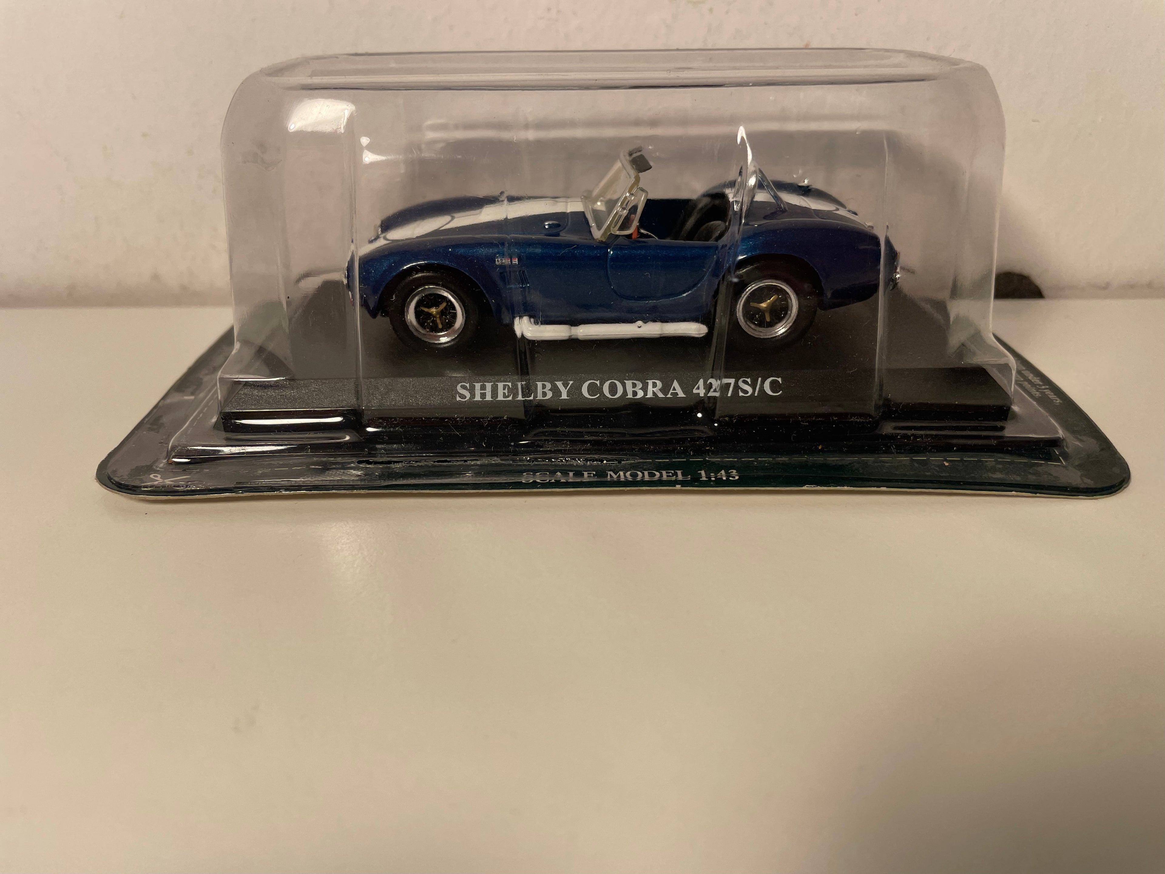 Shelby Cobra 427 S/C bleue et blanche (voiture américaine) - Del Prado