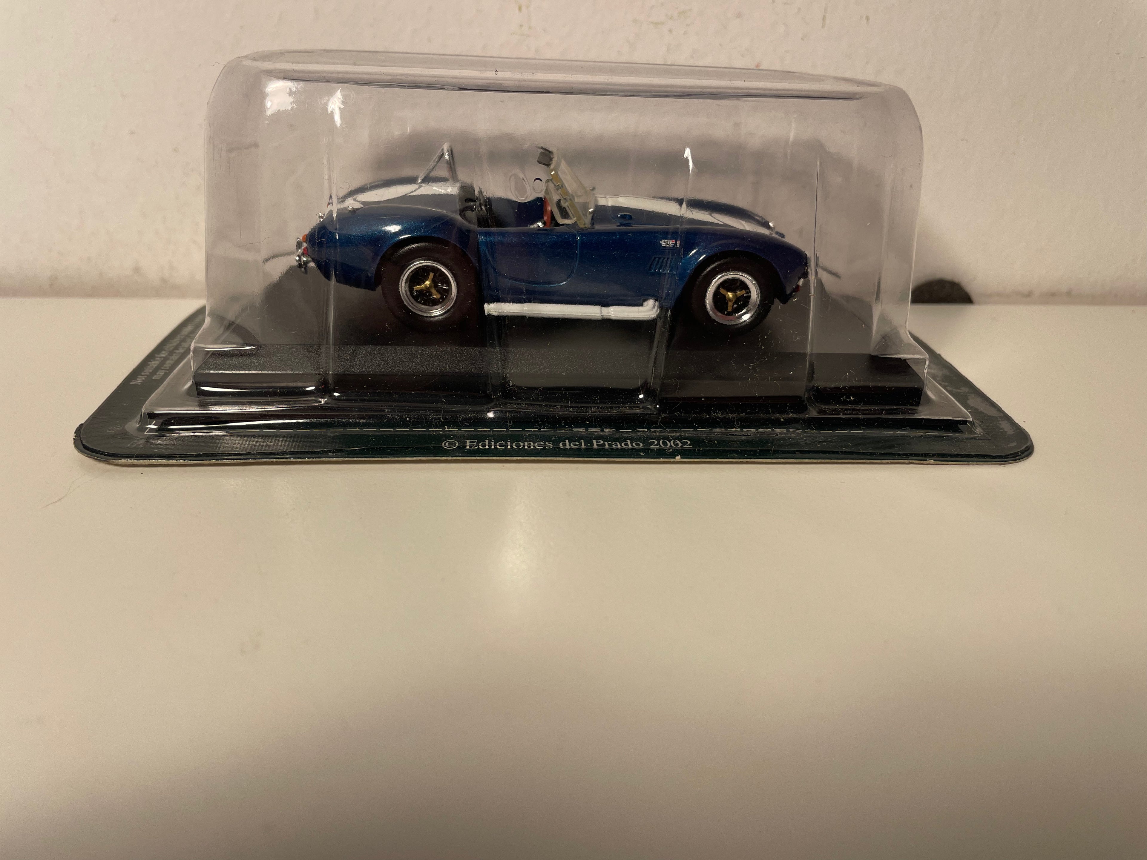 Shelby Cobra 427 S/C bleue et blanche (voiture américaine) - Del Prado