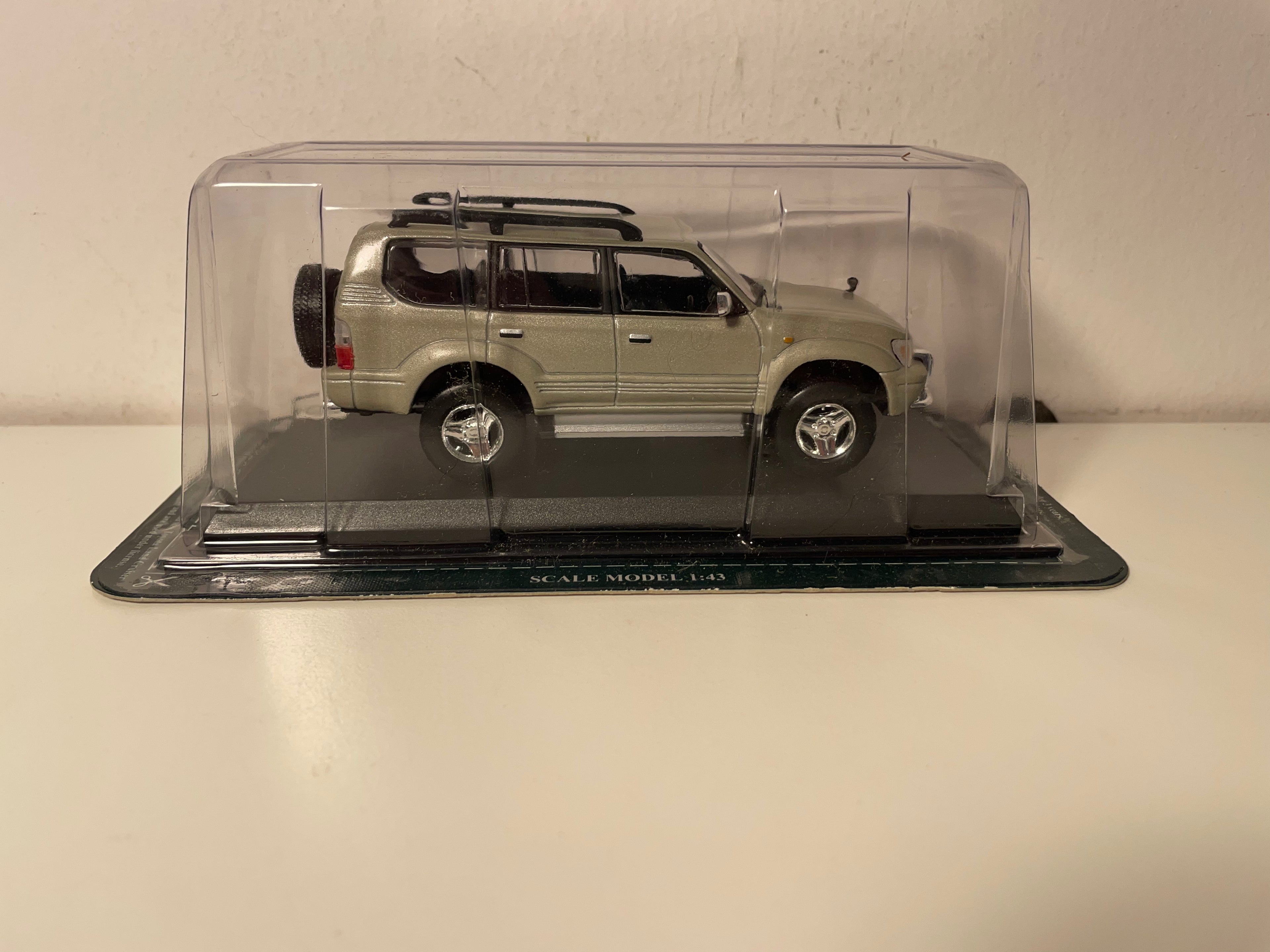 Toyota Land Cruiser marron - Del Prado