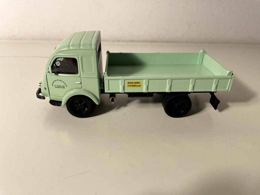 Hellgréng Renault Galion Zuch - Marrel Zucher